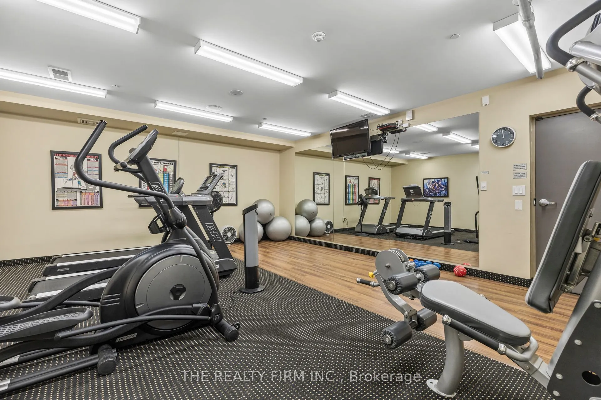 1030 Coronation Drive #812