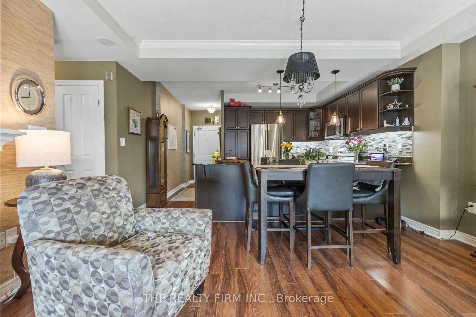 1030 Coronation Drive #812