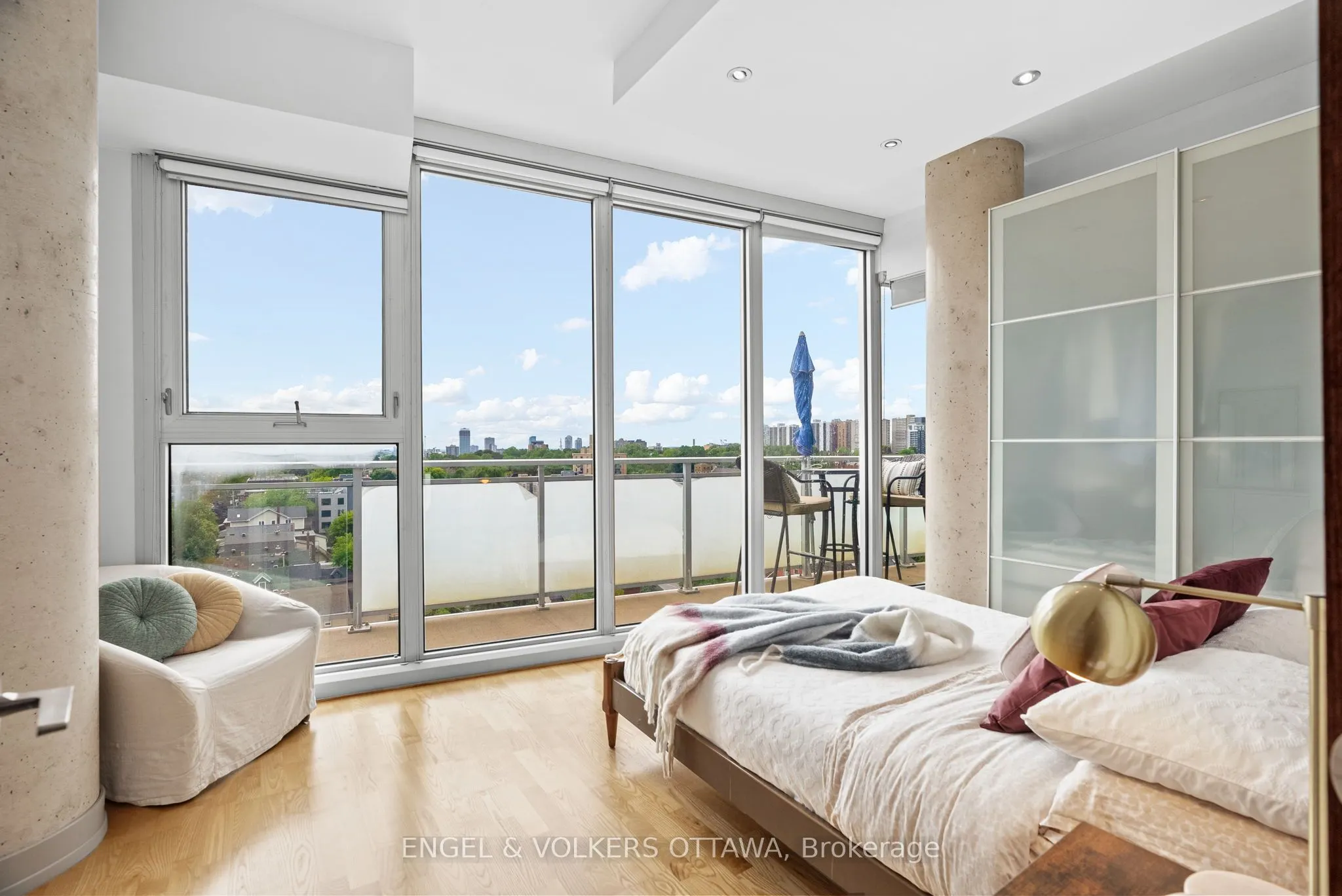 349 Mcleod Street, #823