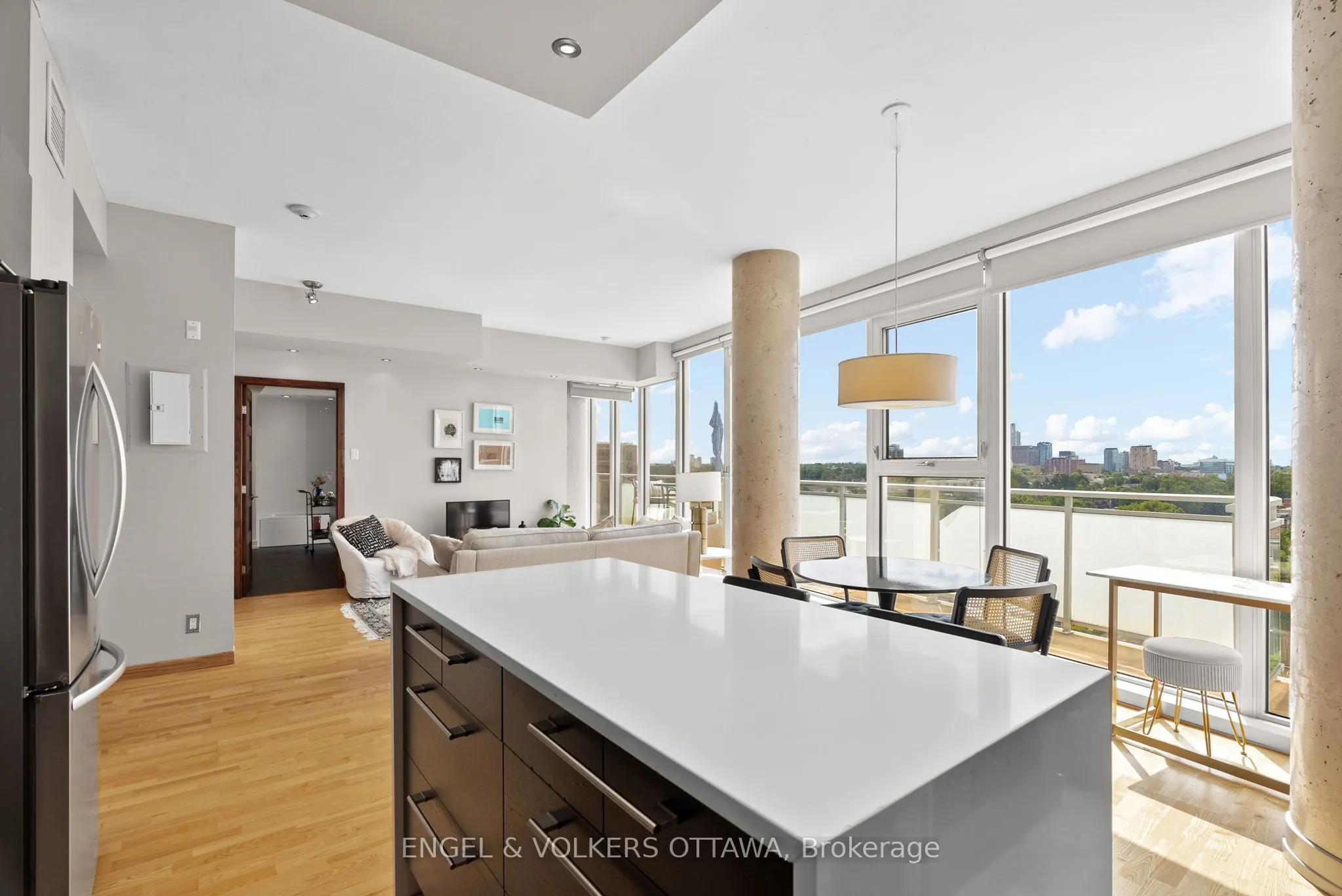 349 Mcleod Street, #823
