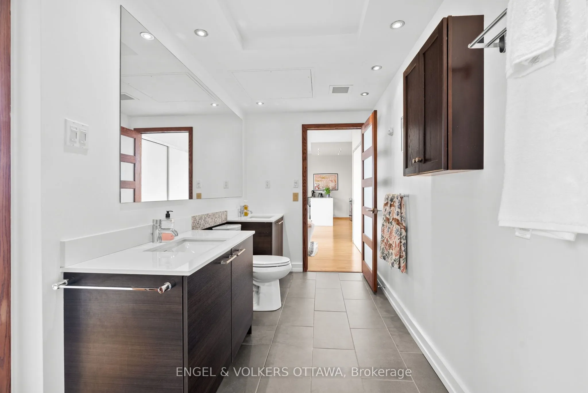 349 Mcleod Street, #823
