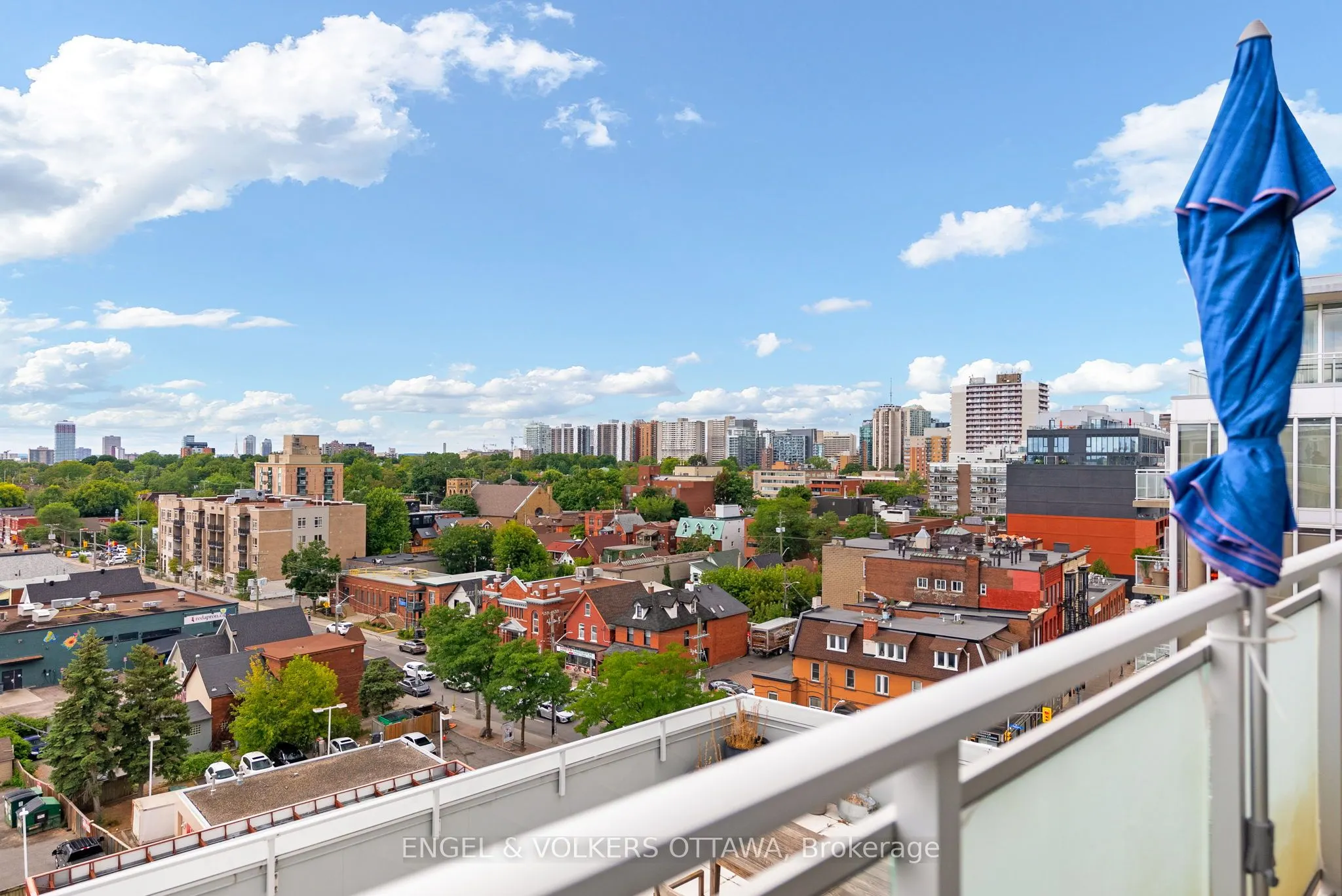 349 Mcleod Street, #823