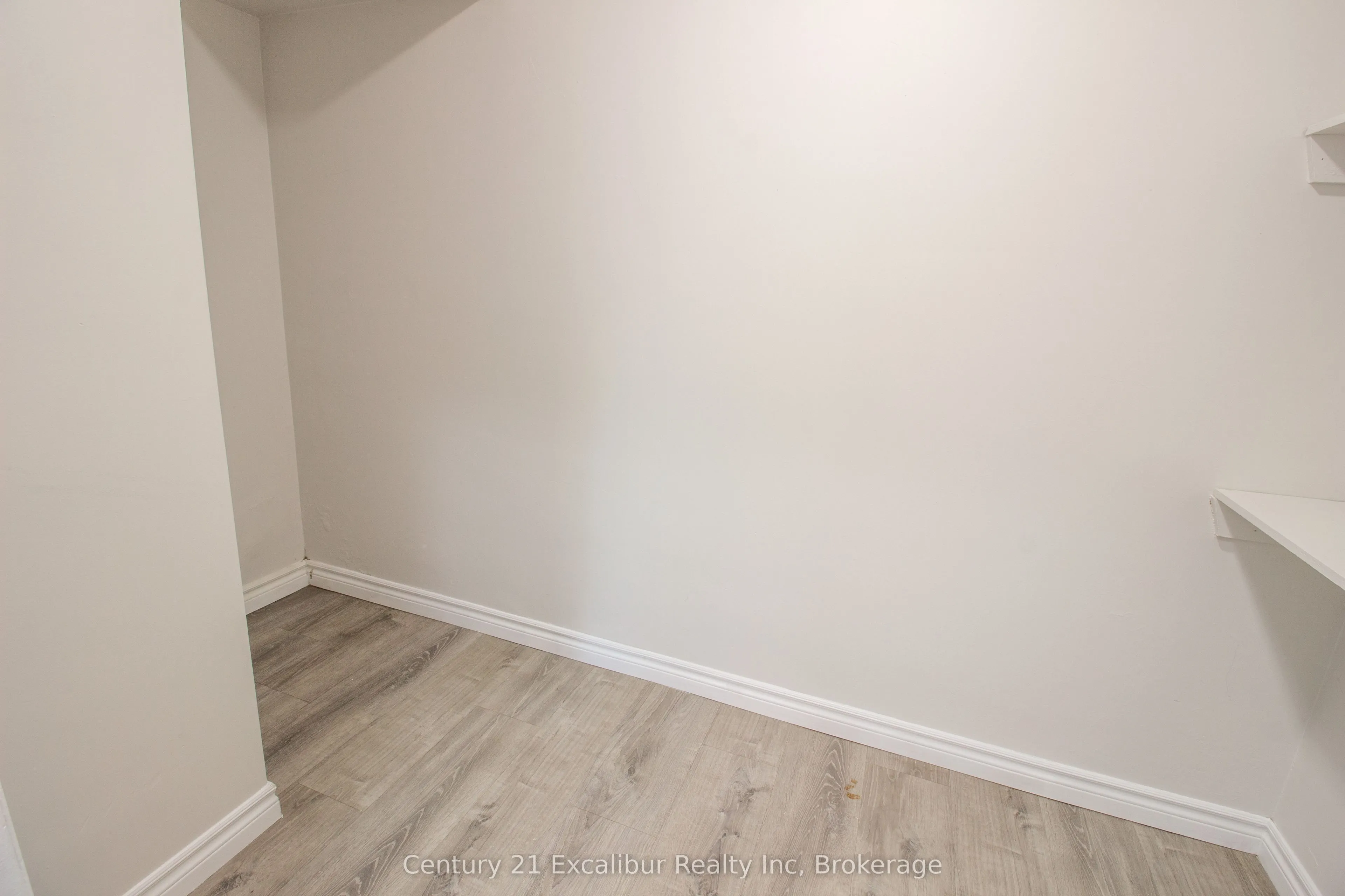 320 Queen Street E, #5