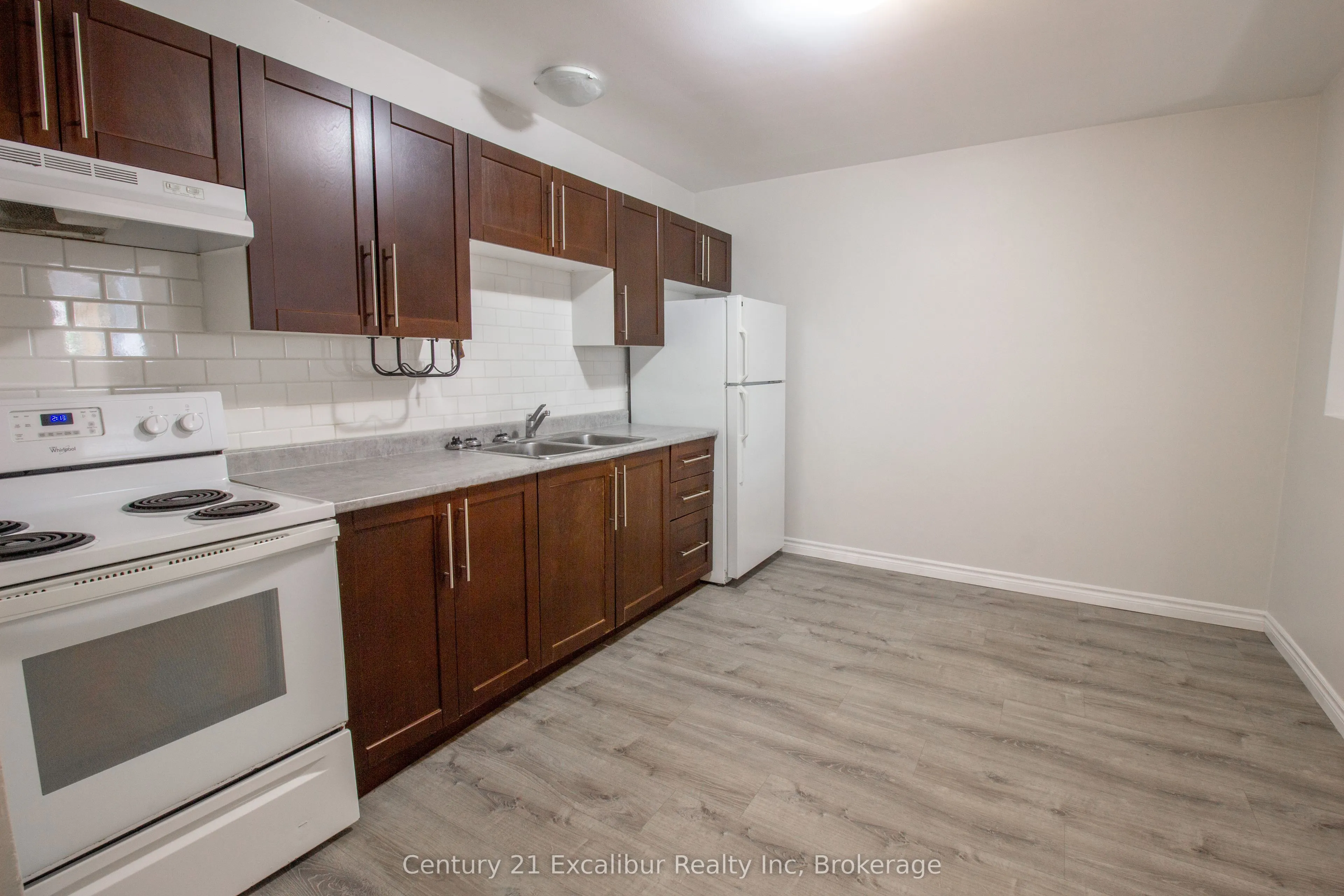320 Queen Street E, #5