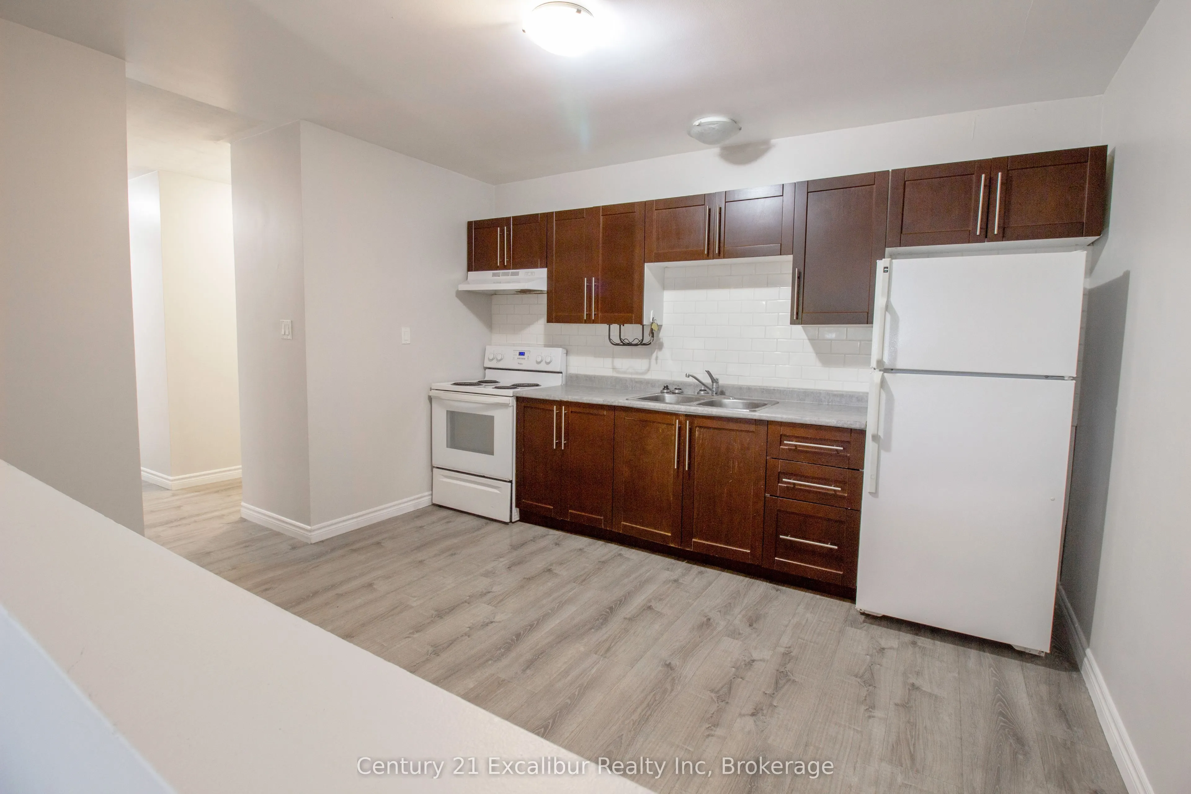 320 Queen Street E, #5