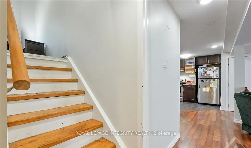 2142 Monson Crescent