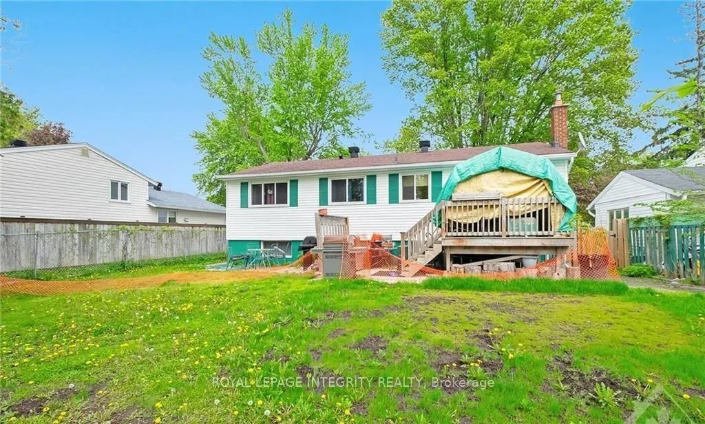 2142 Monson Crescent