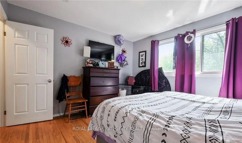 2142 Monson Crescent