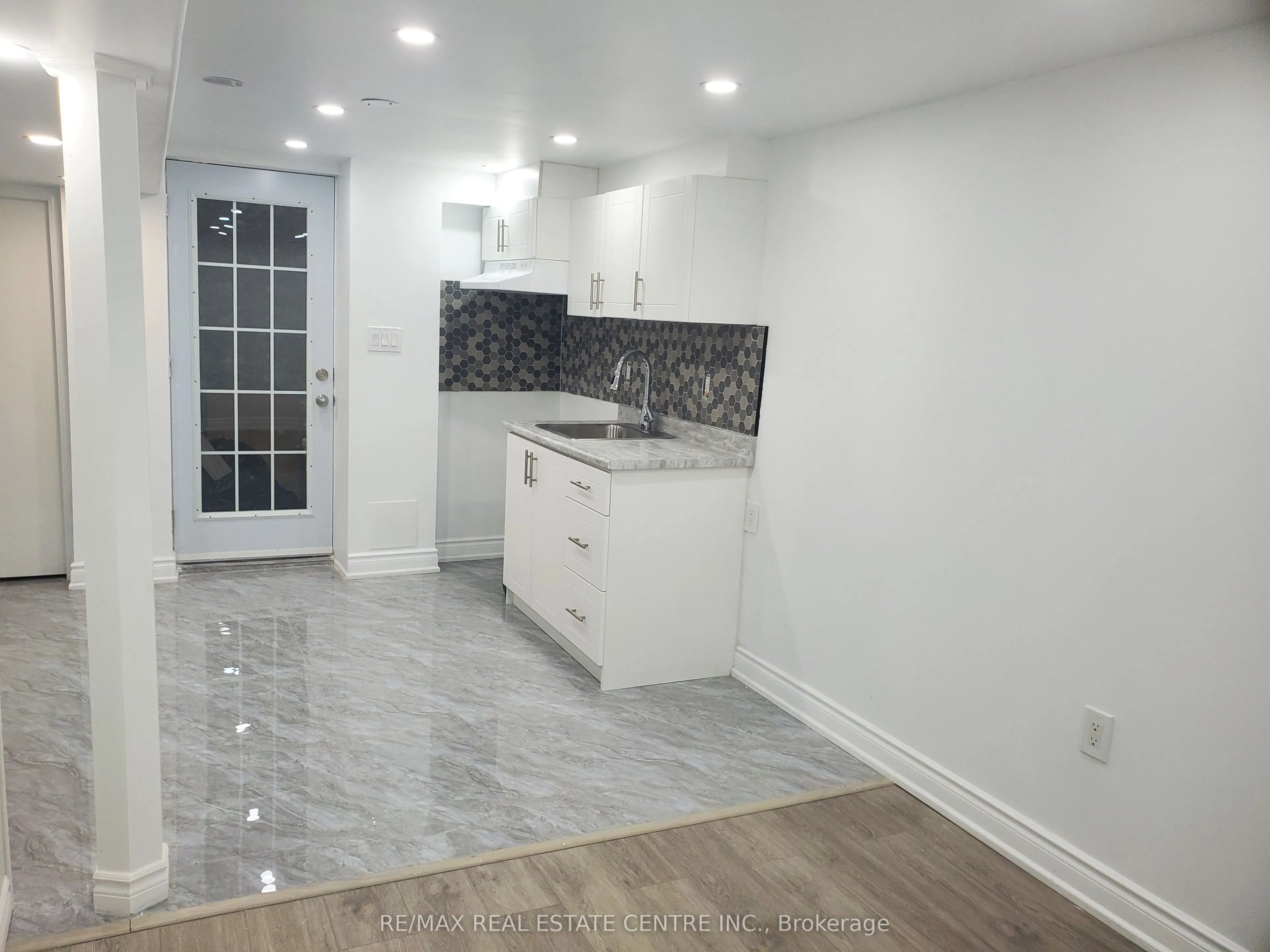 89 Glamis Road