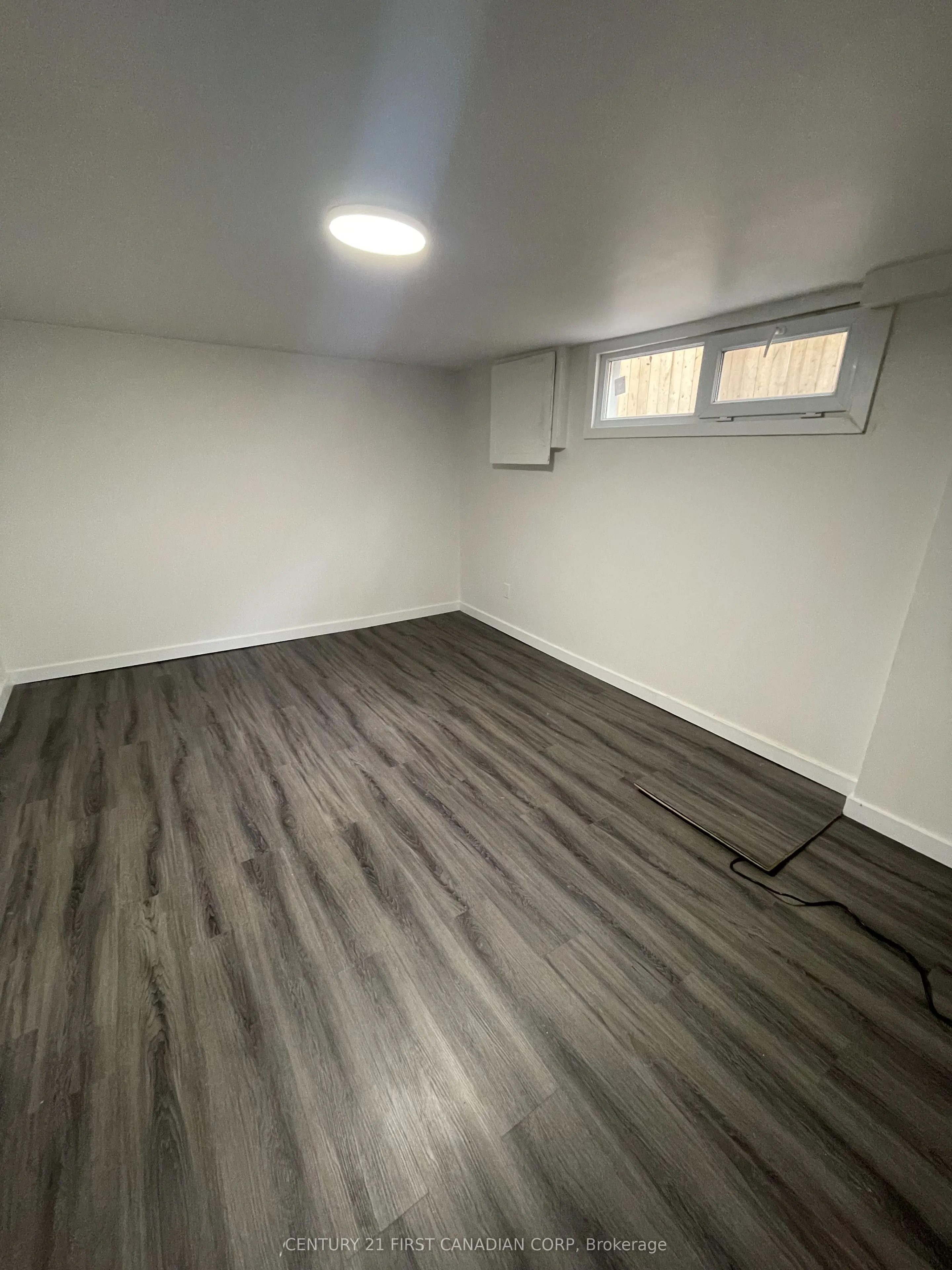 292 Simcoe Street