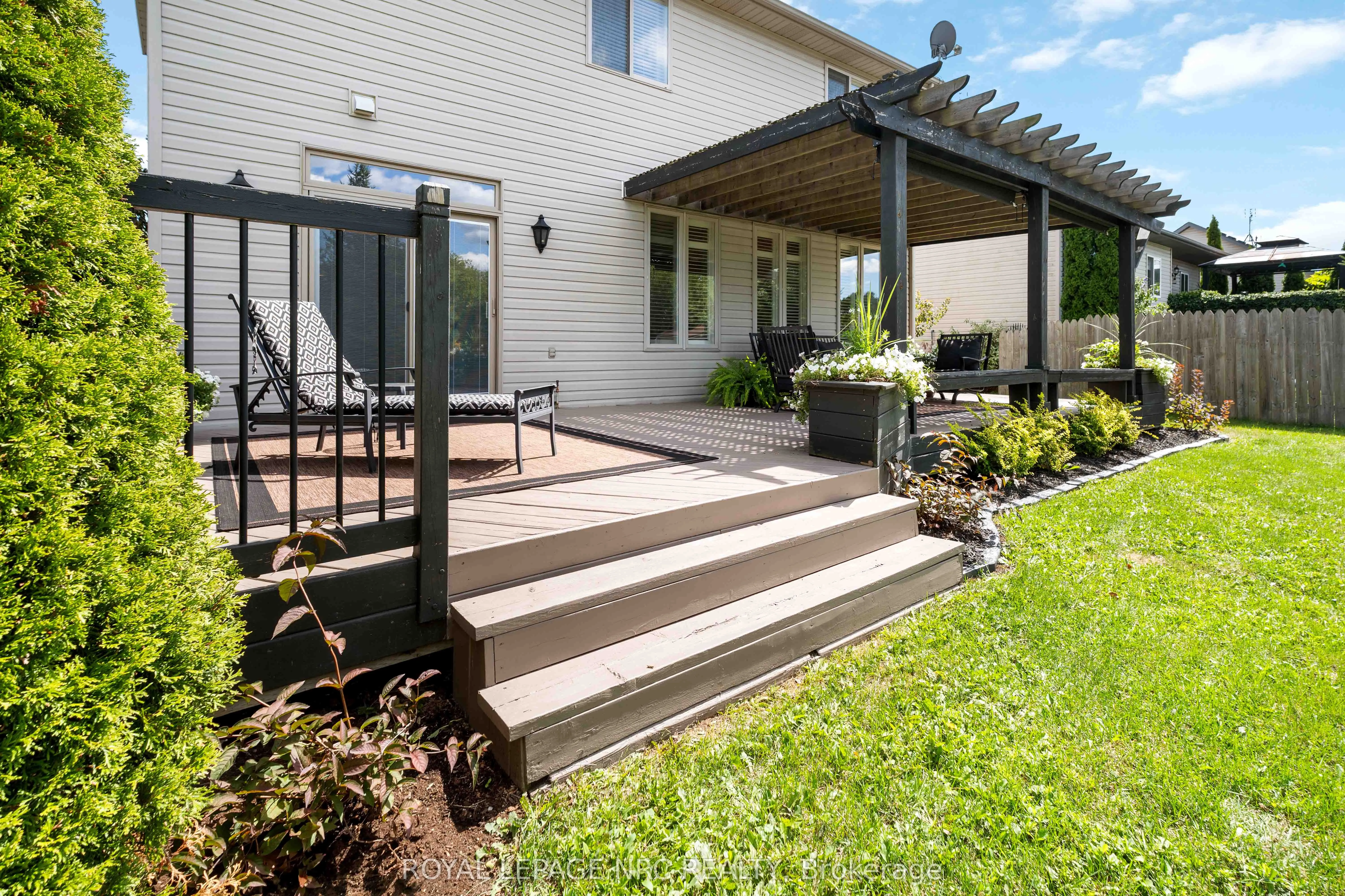 2475 Diane Street