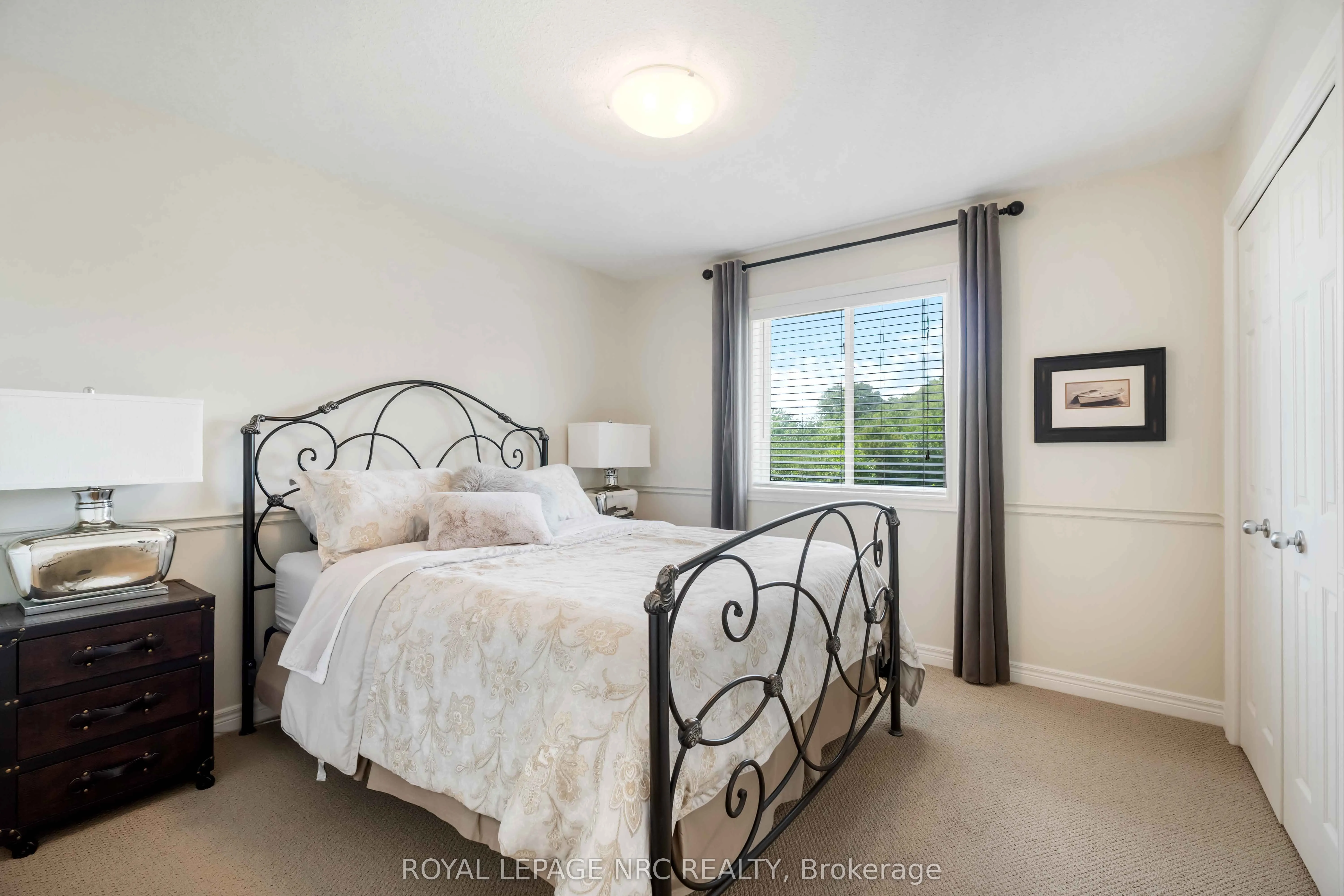 2475 Diane Street