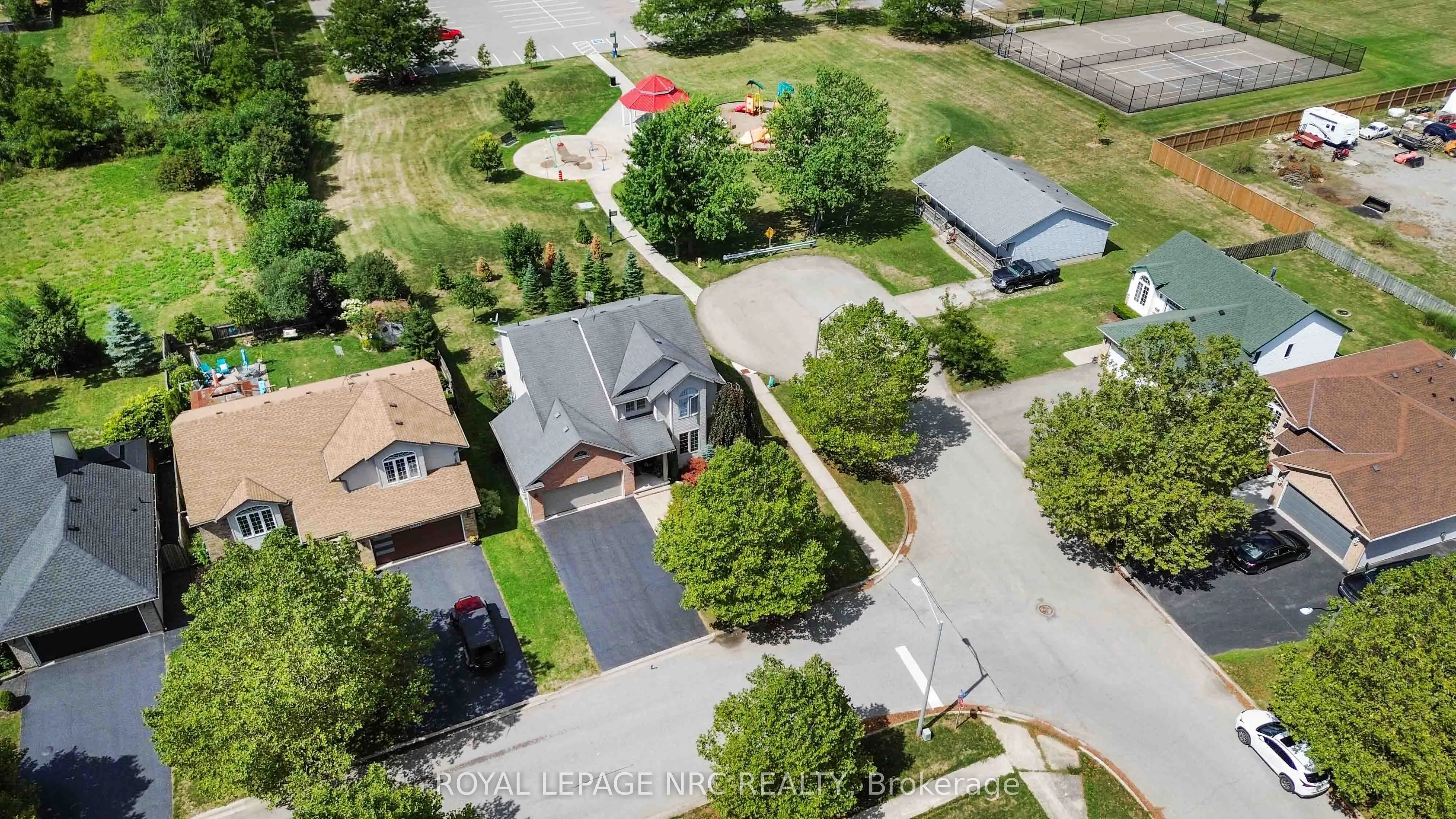 2475 Diane Street