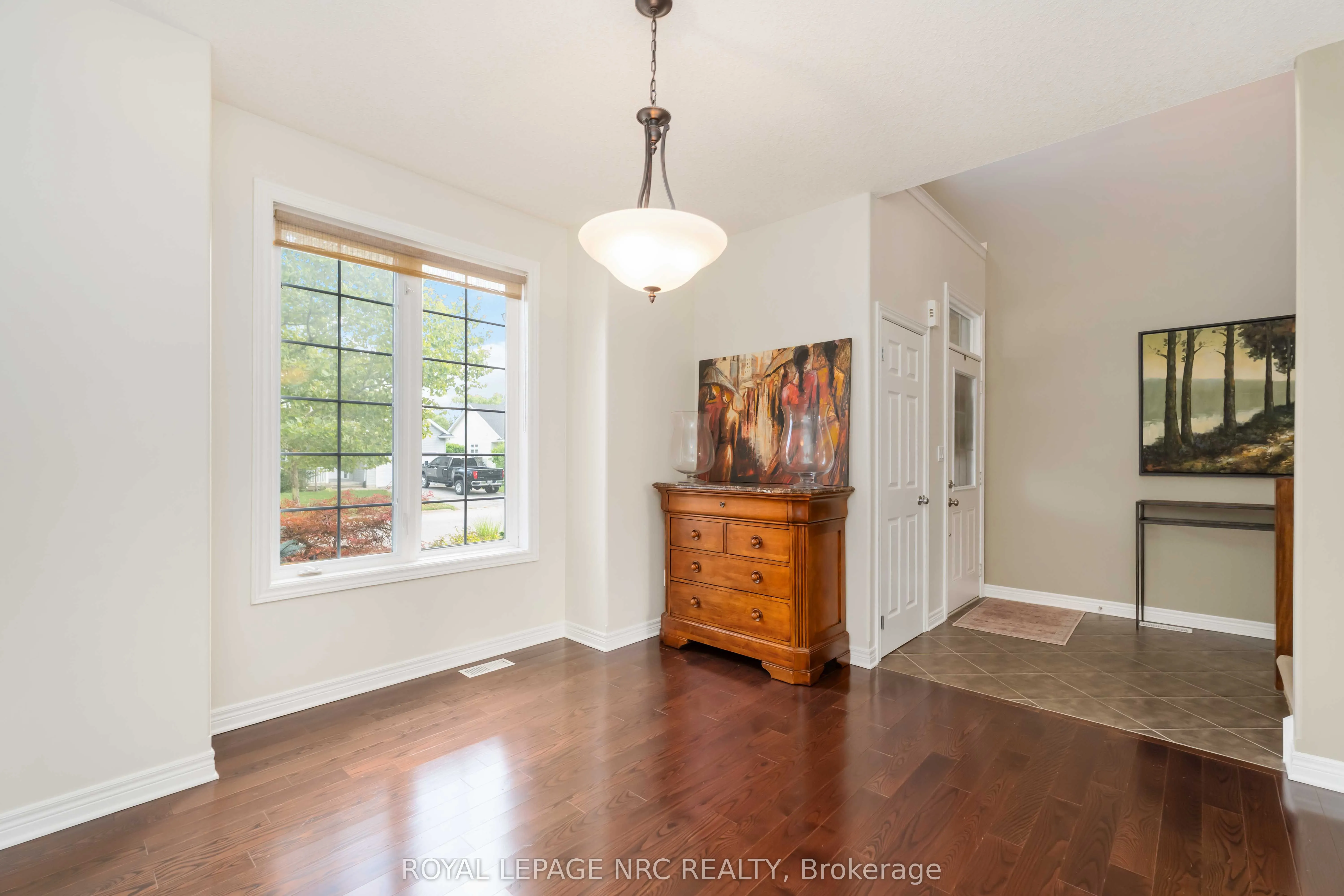 2475 Diane Street