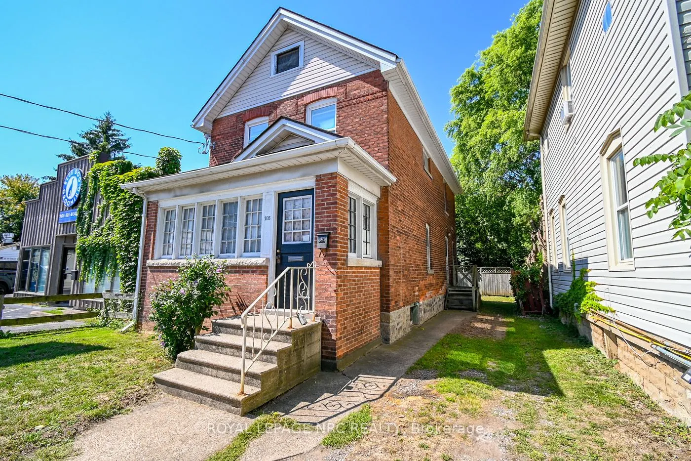 105 Lake Street