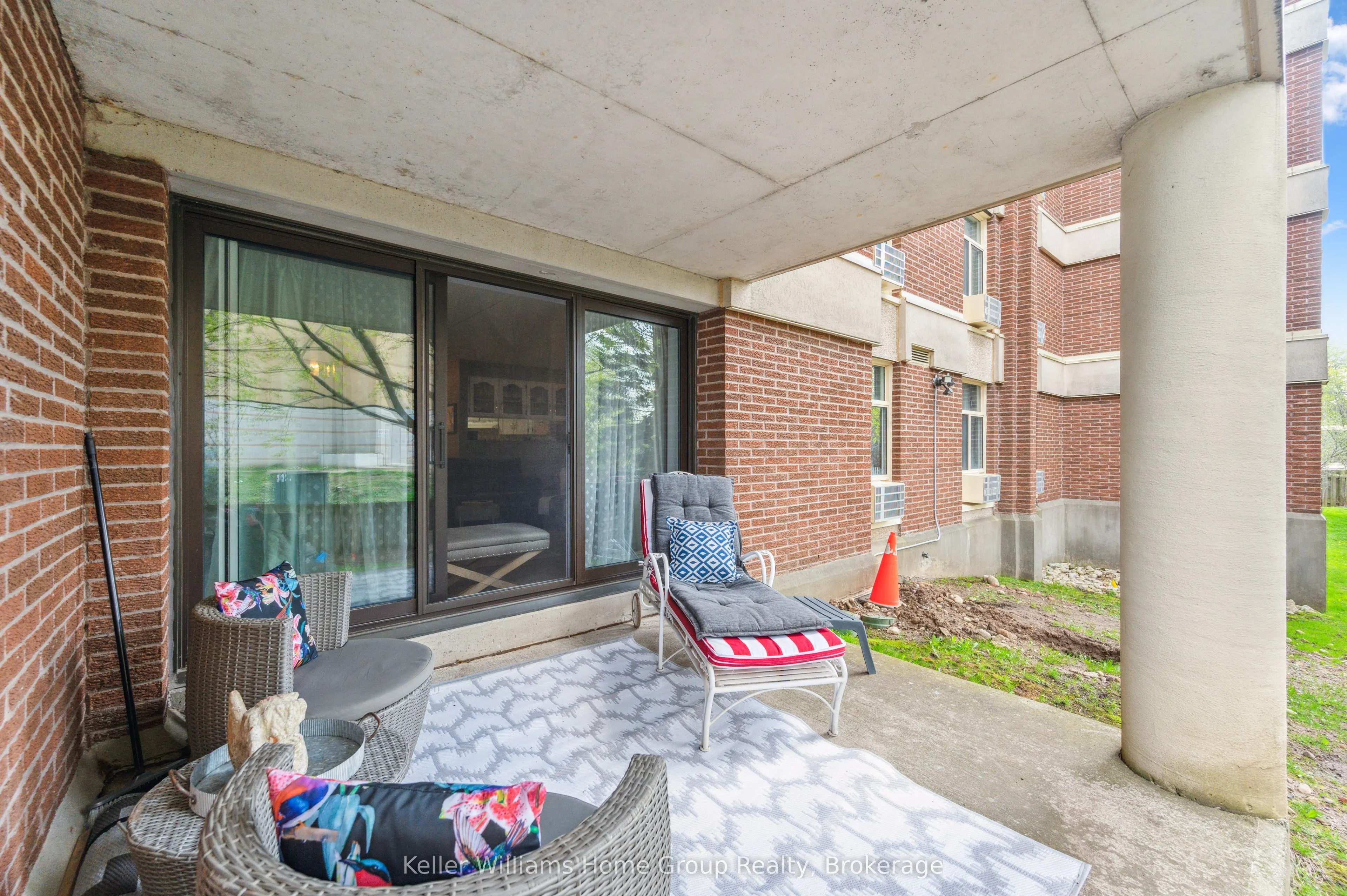 8 Christopher Court, #105