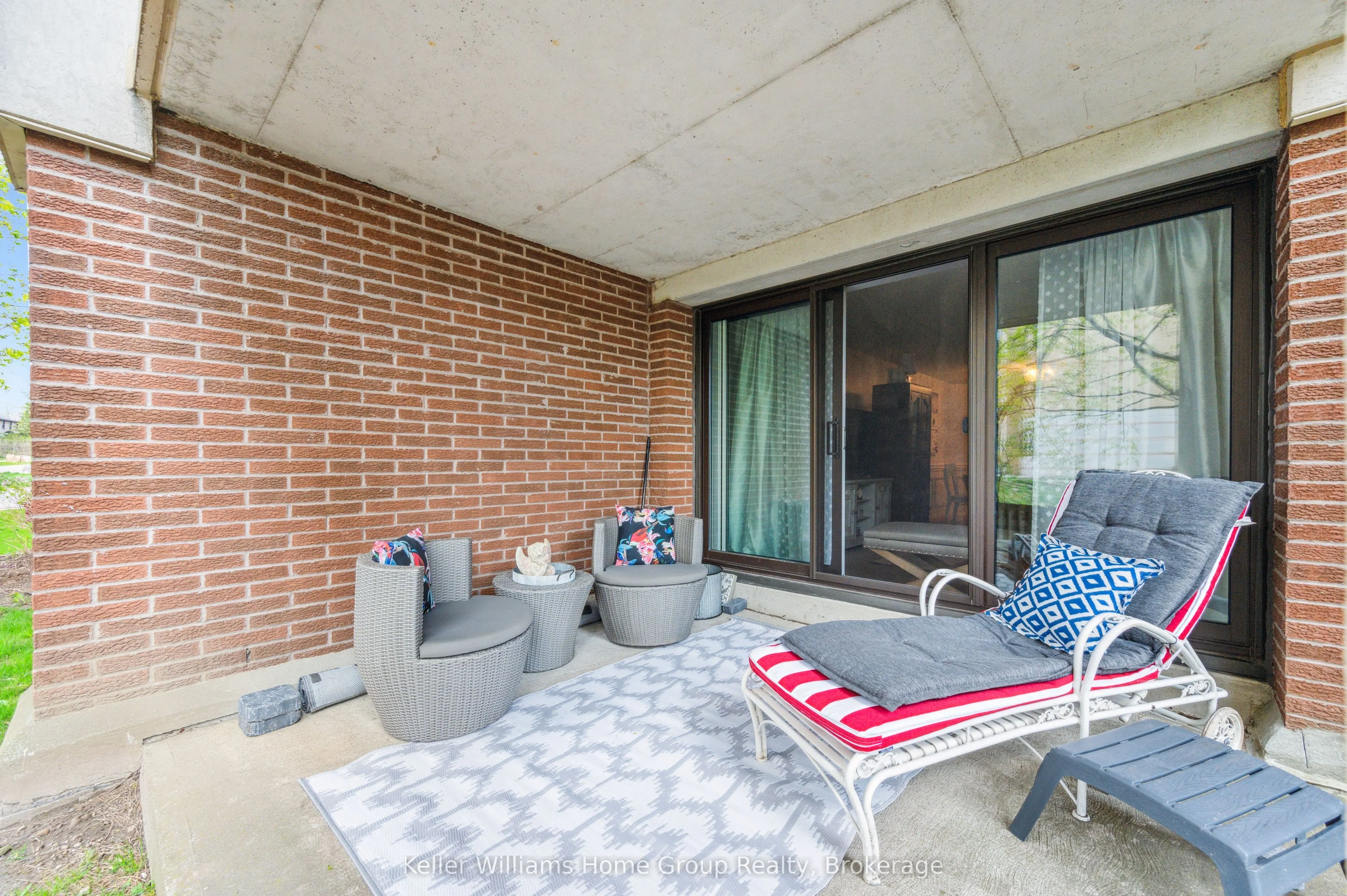 8 Christopher Court, #105