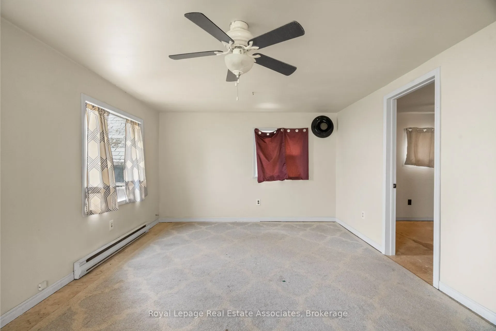 2580 Lakeshore Road