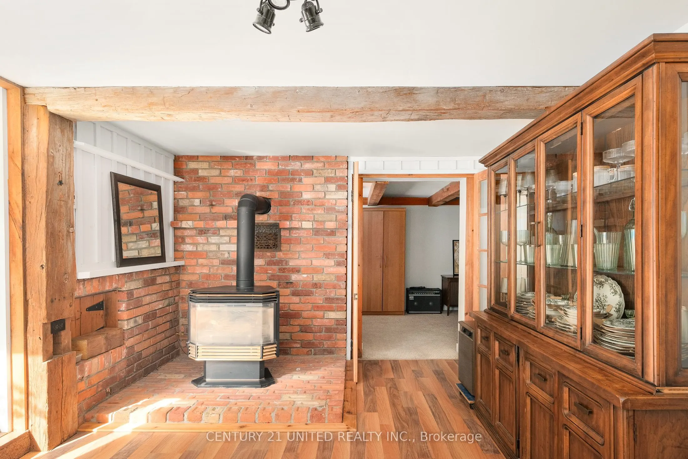 1600 Redwood Drive