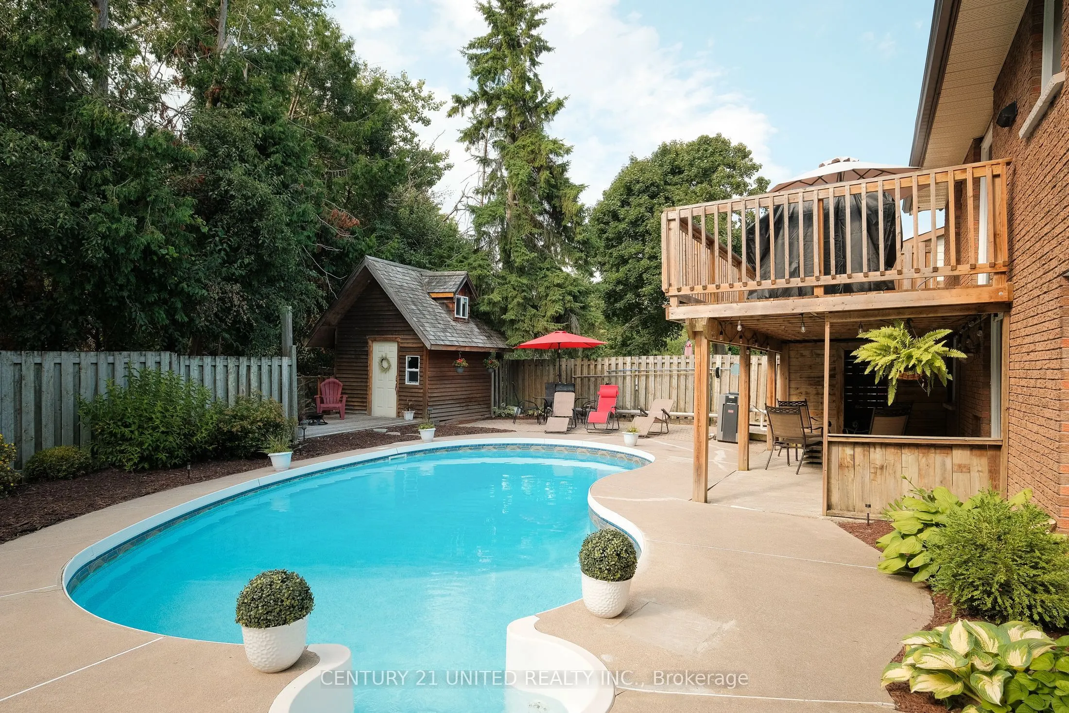 1600 Redwood Drive