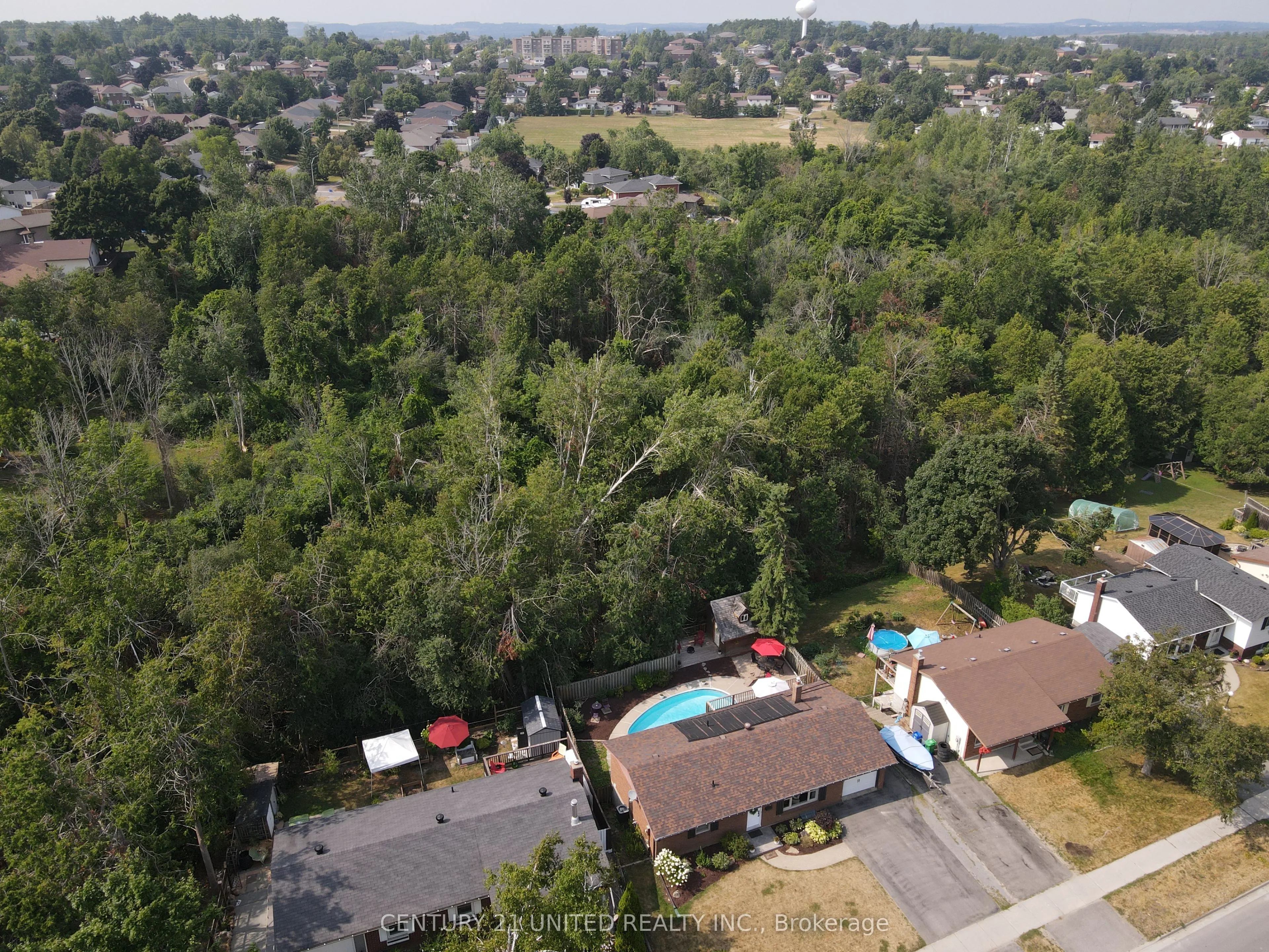 1600 Redwood Drive