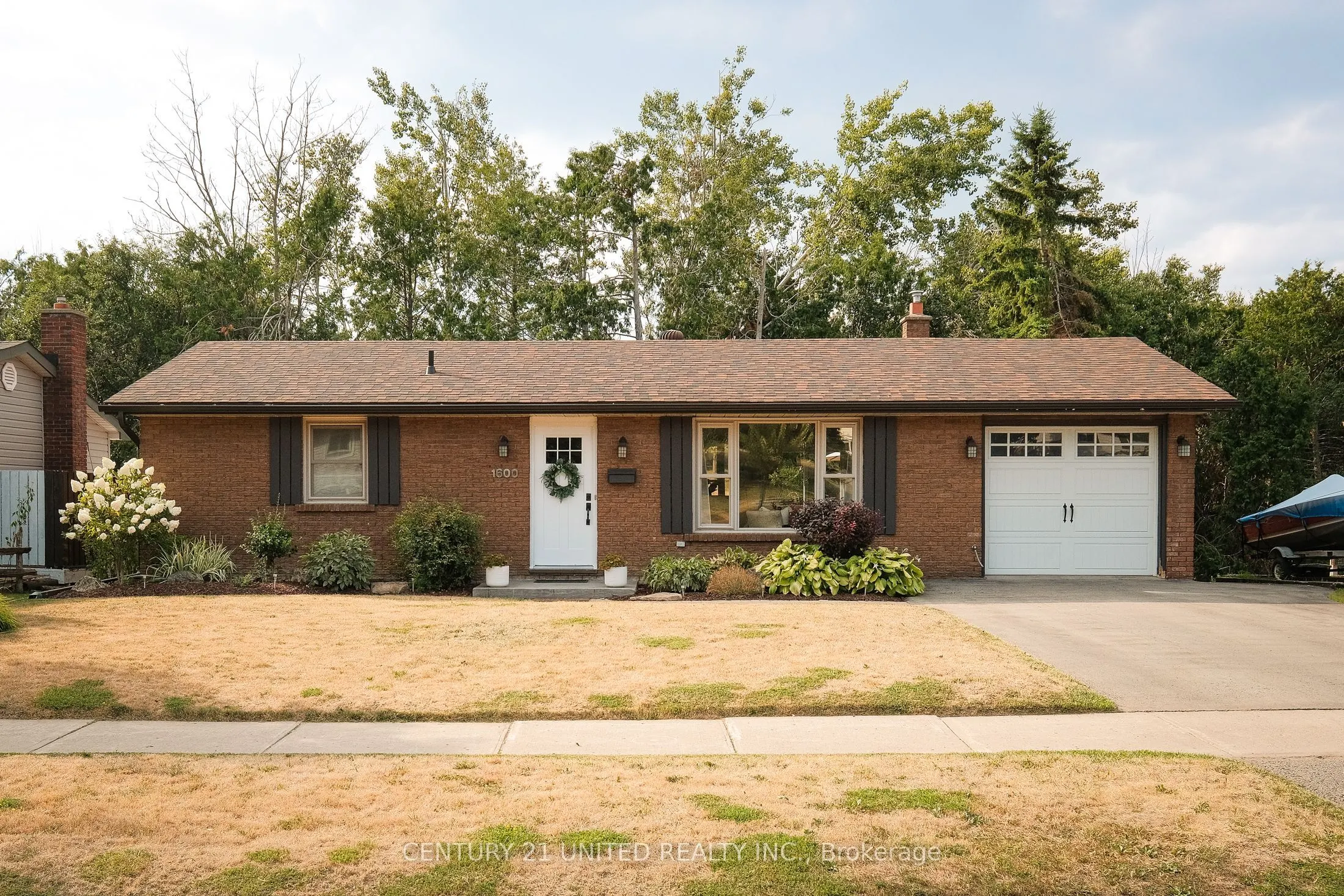 1600 Redwood Drive