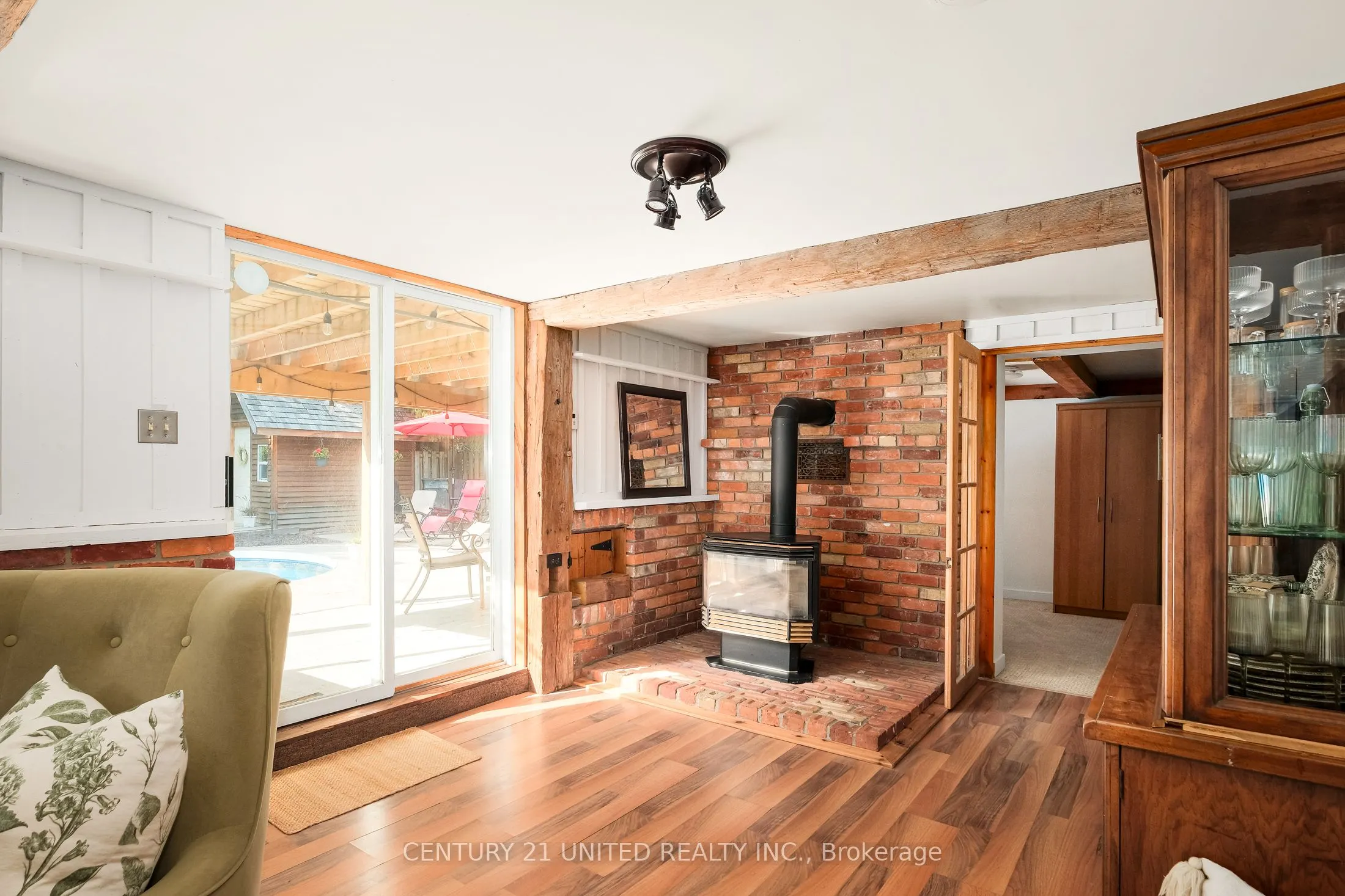 1600 Redwood Drive