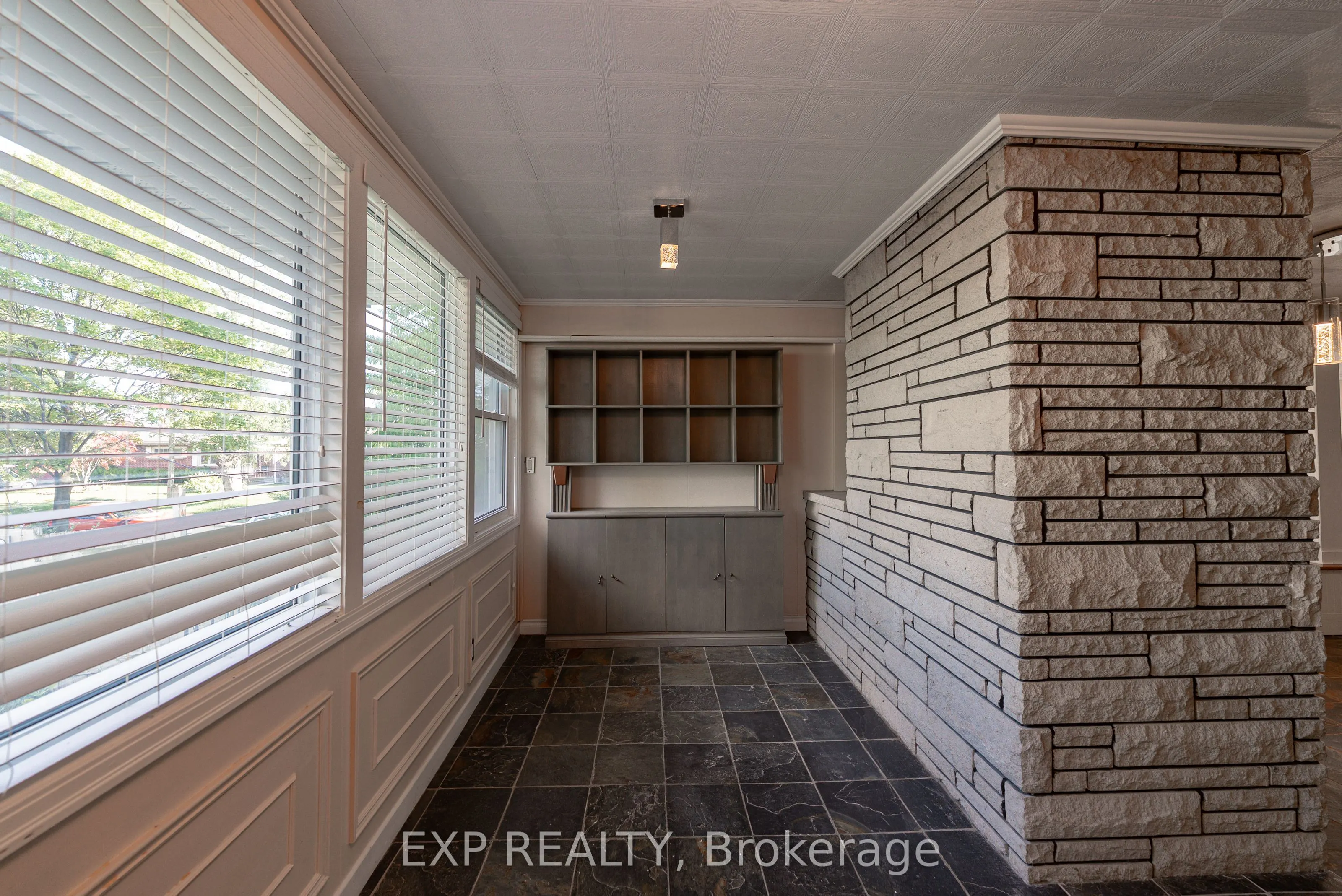 6 Rosemount Drive