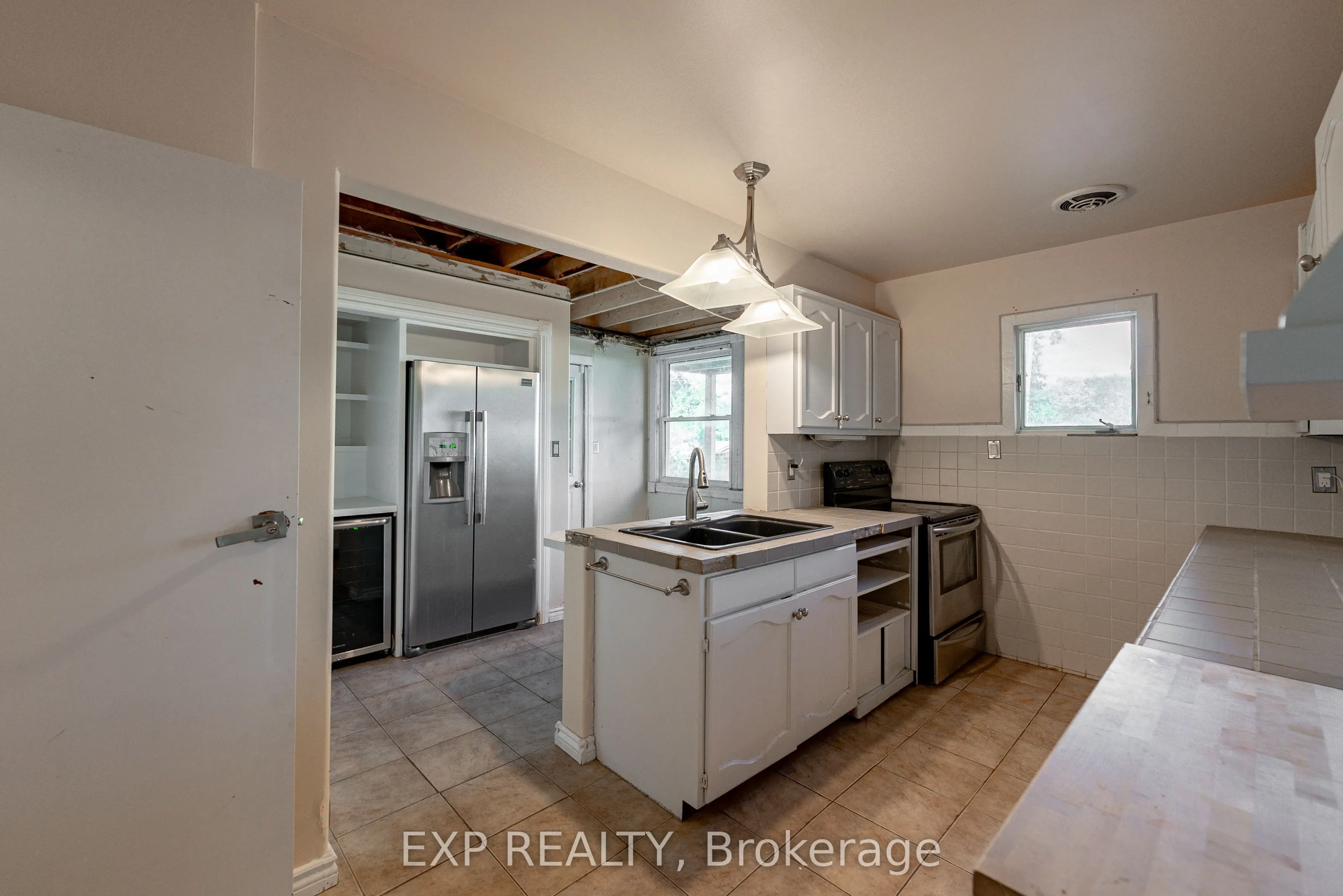 6 Rosemount Drive