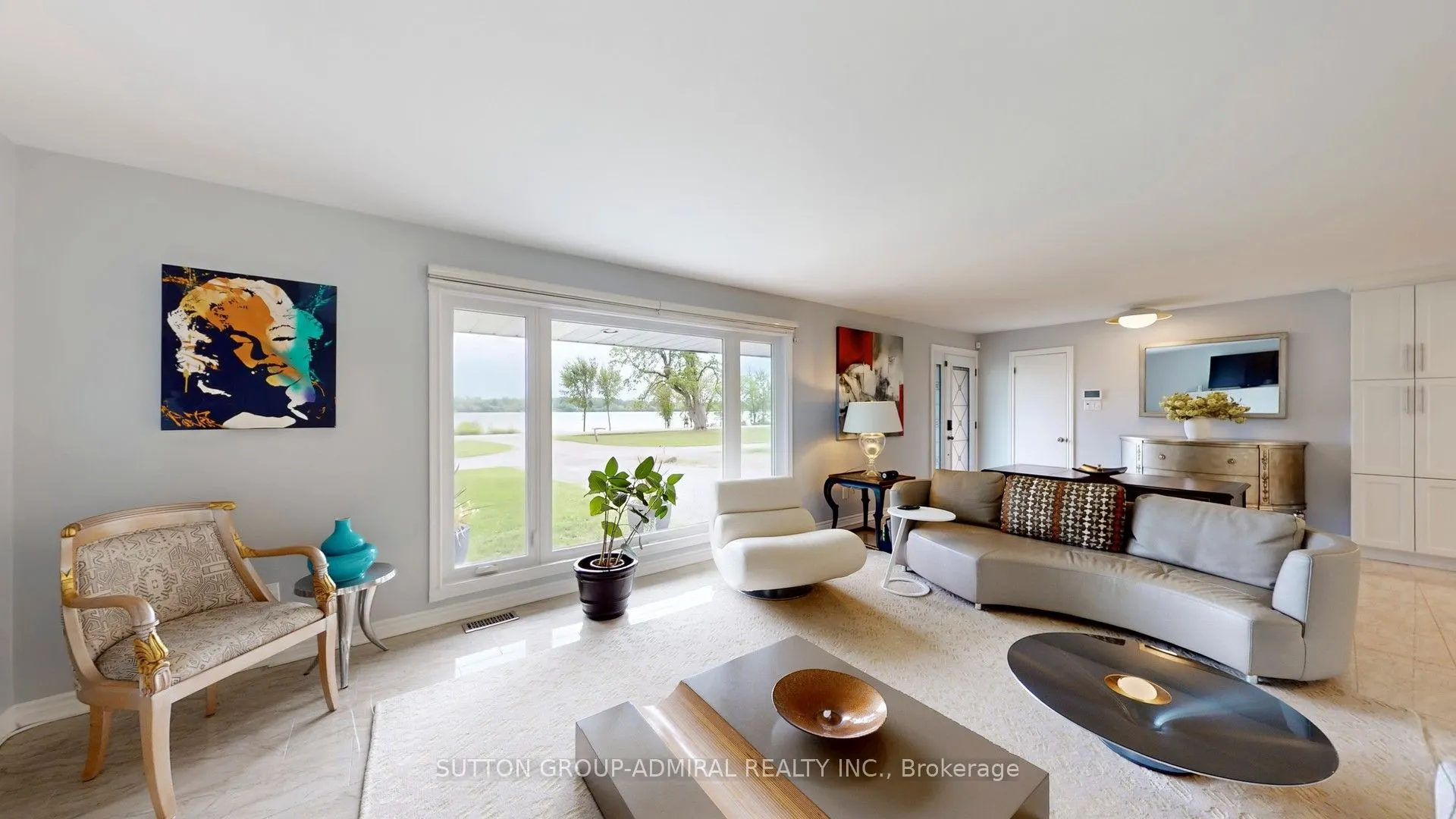 9767 Niagara River Parkway