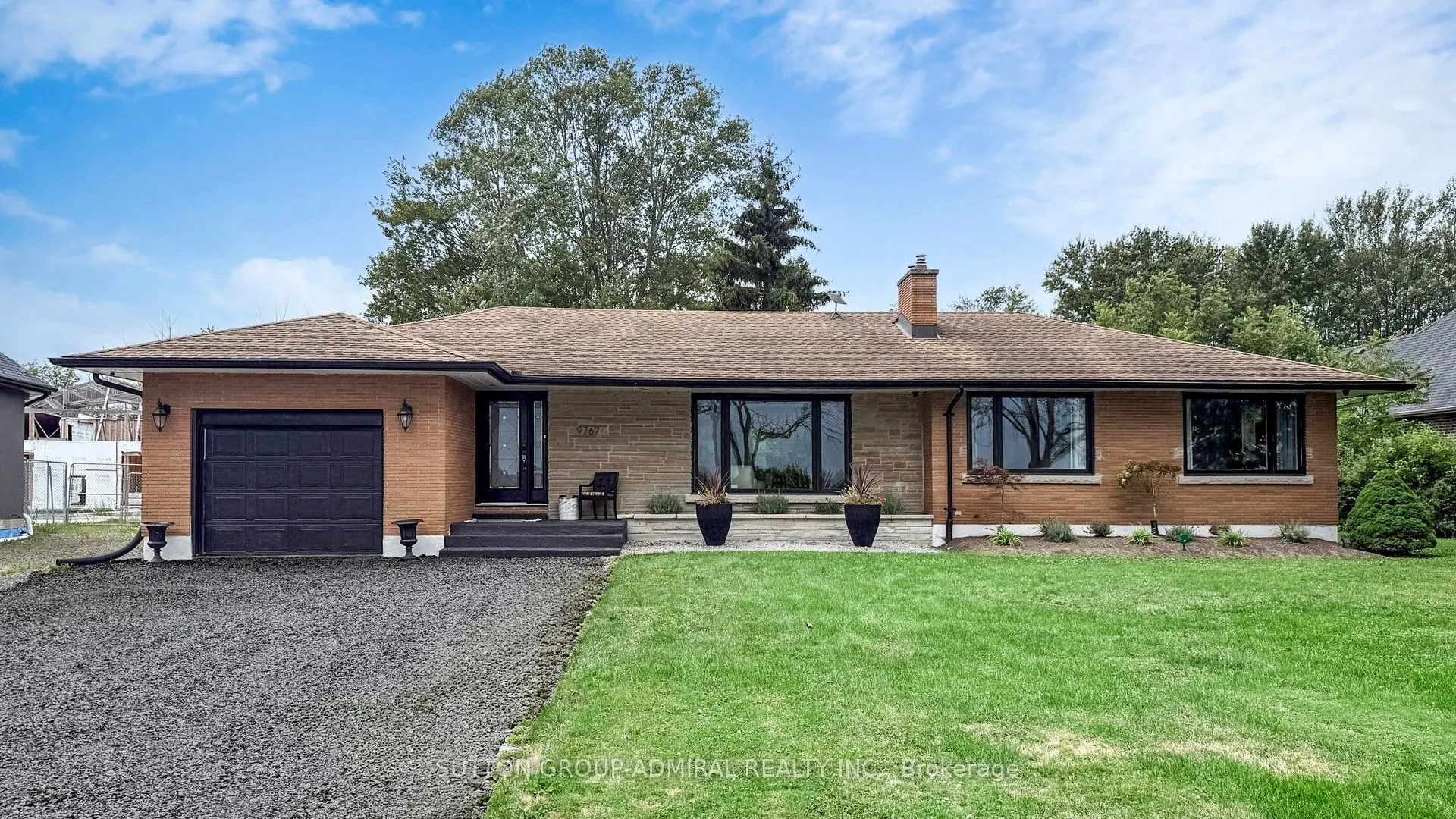 9767 Niagara River Parkway