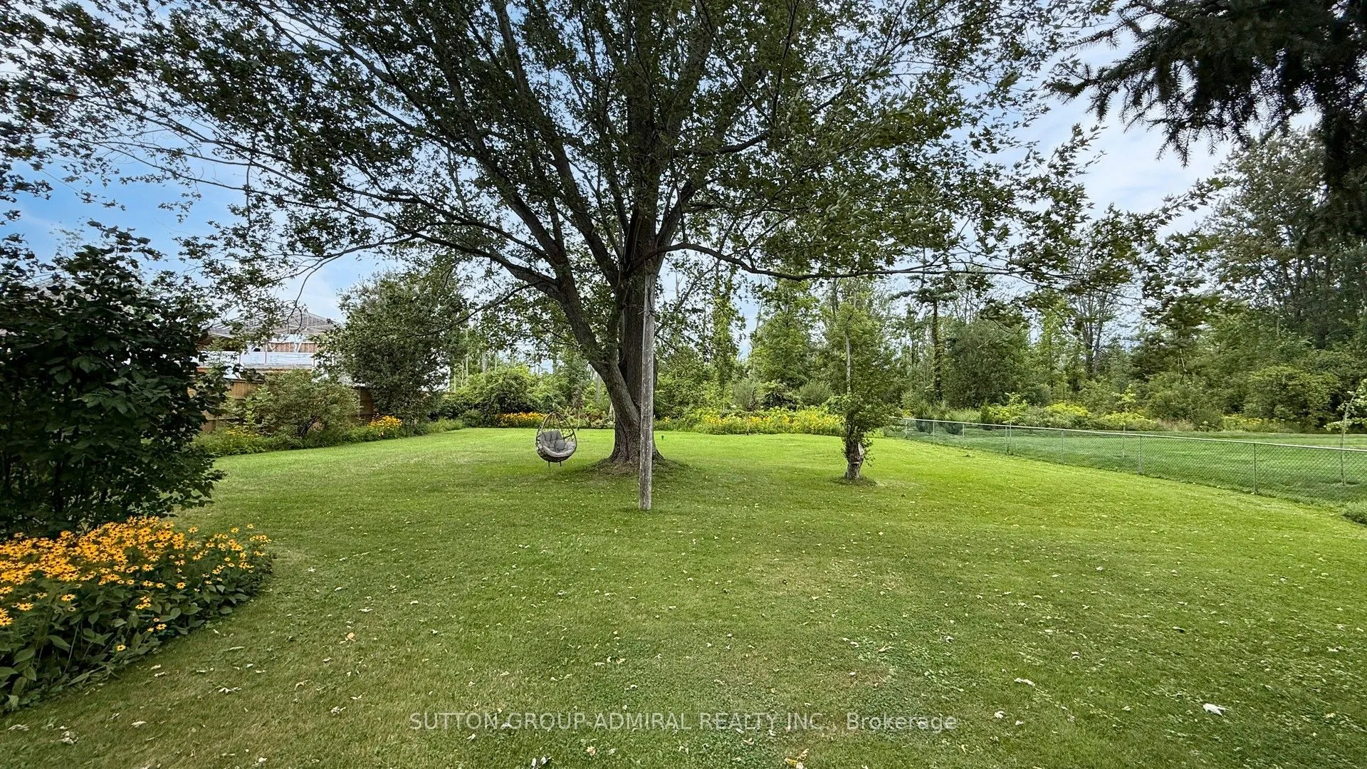 9767 Niagara River Parkway