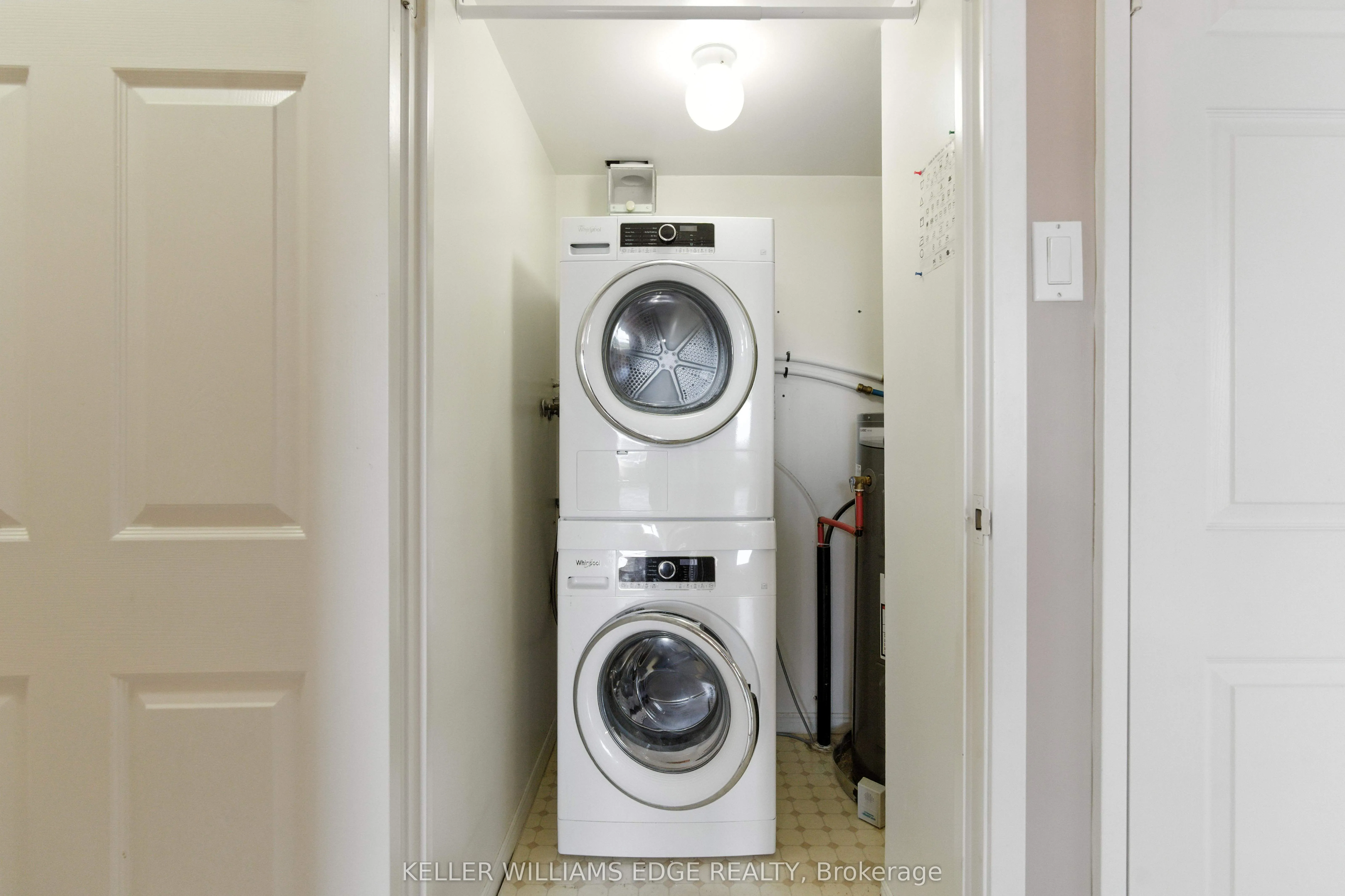 9 Bonheur Court, #807