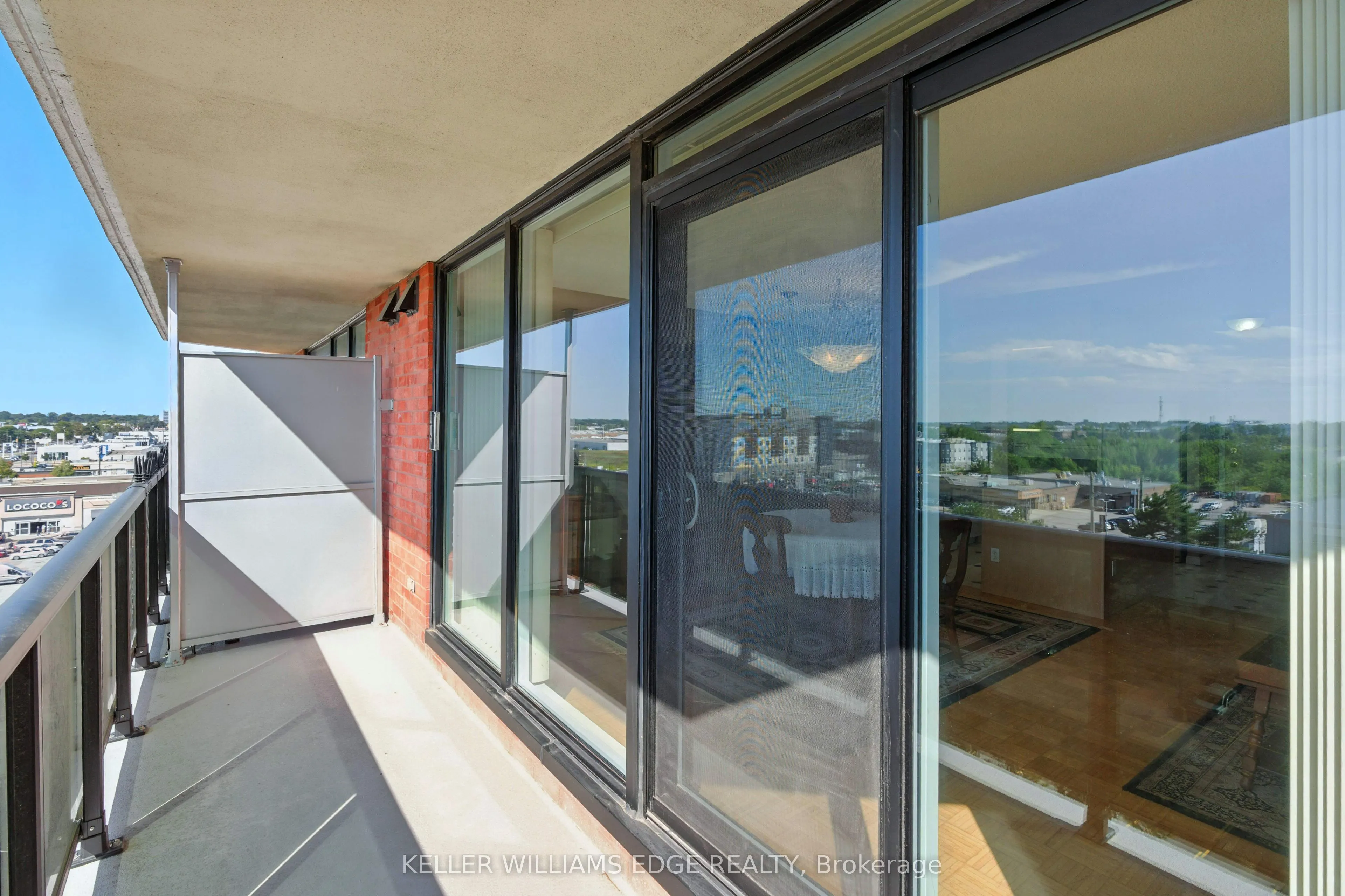 9 Bonheur Court, #807