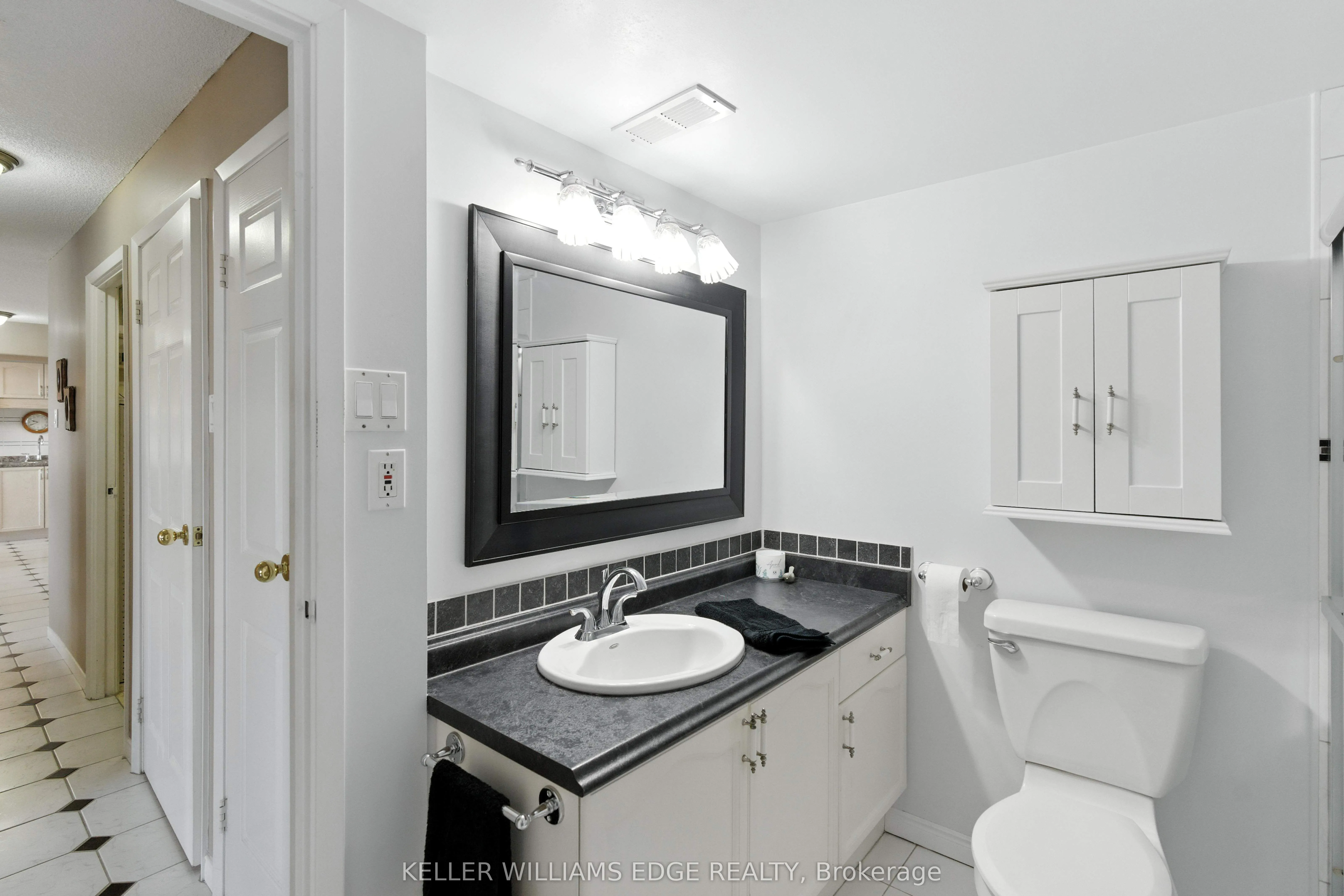 9 Bonheur Court, #807