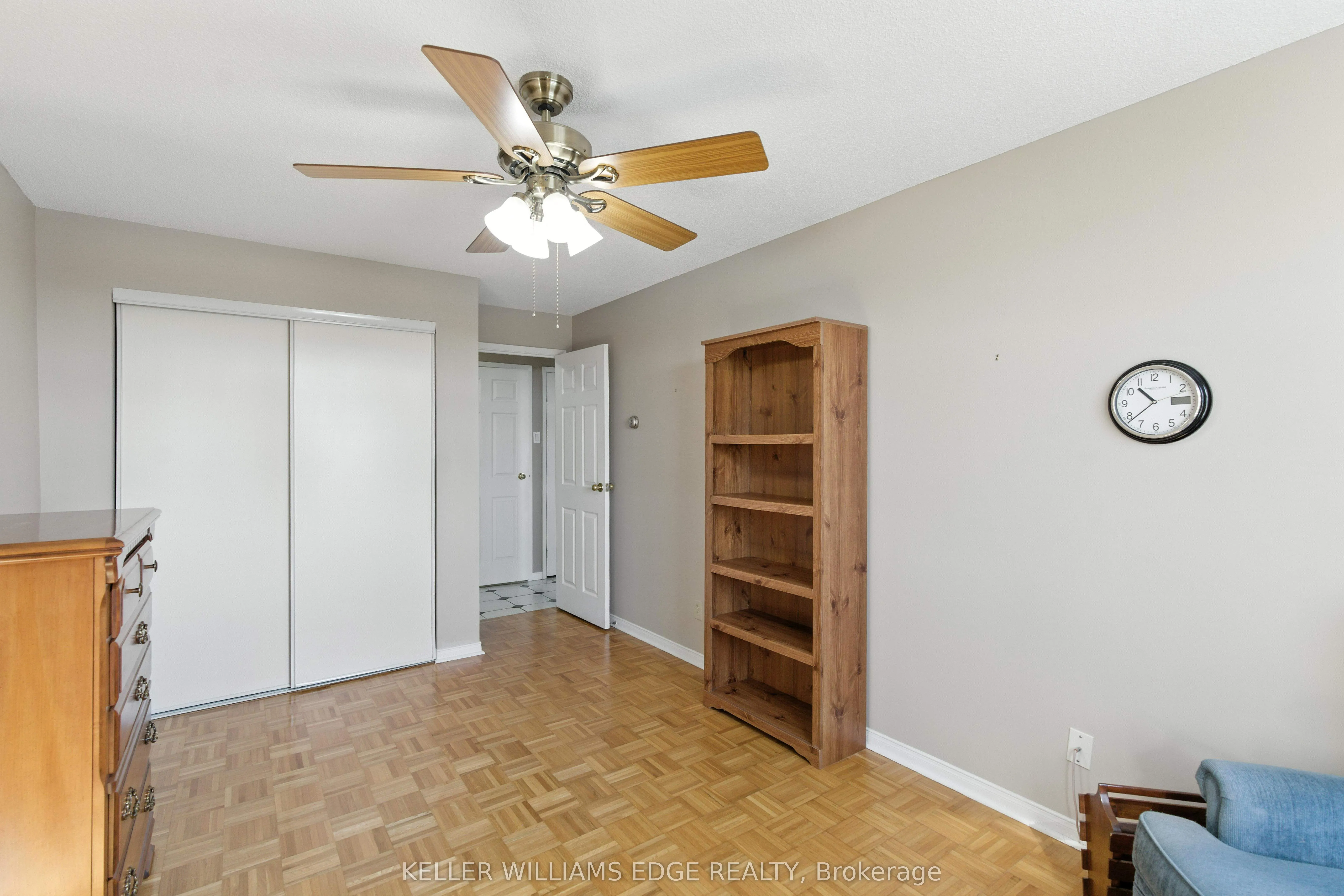 9 Bonheur Court, #807