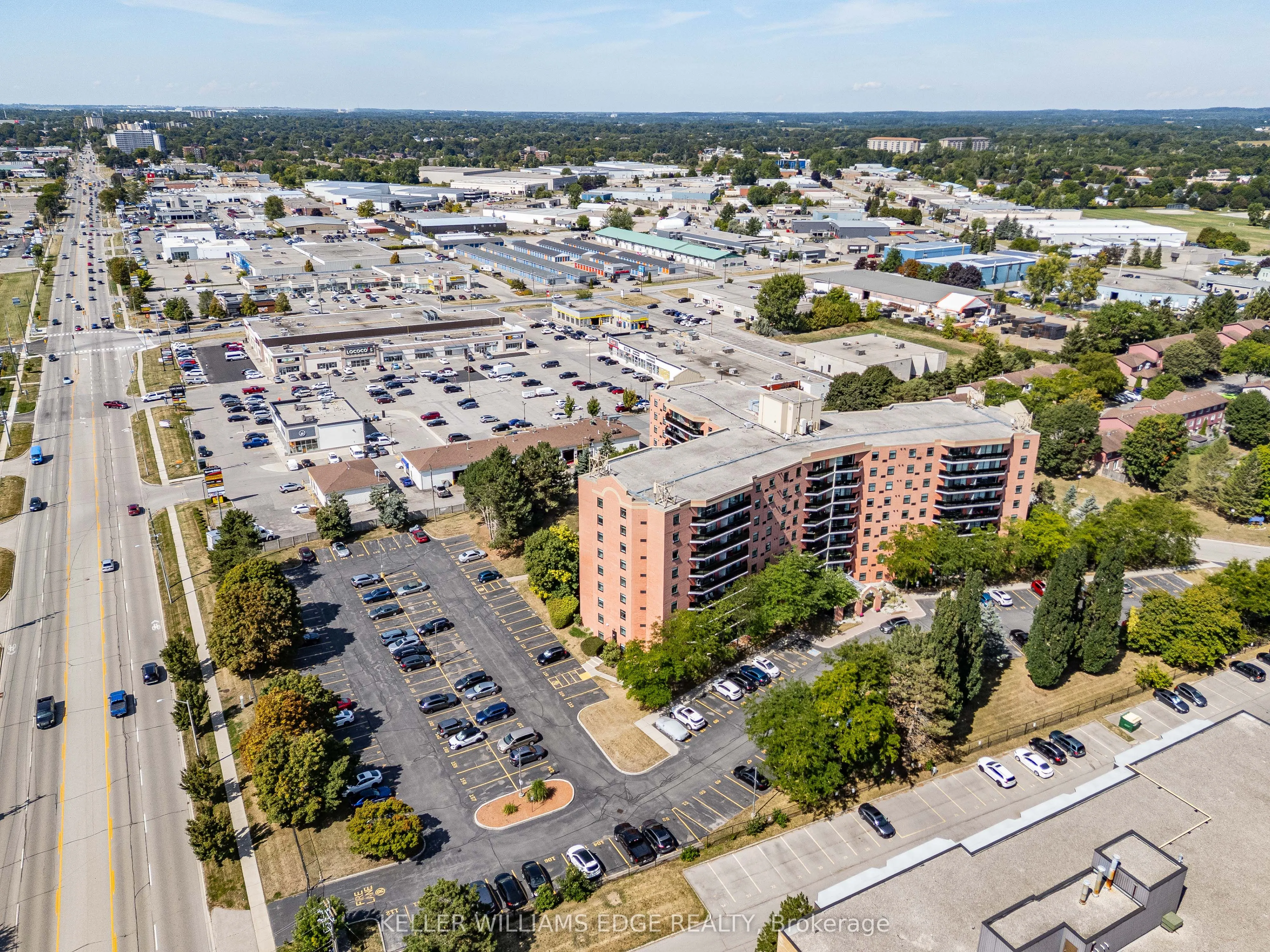 9 Bonheur Court, #807