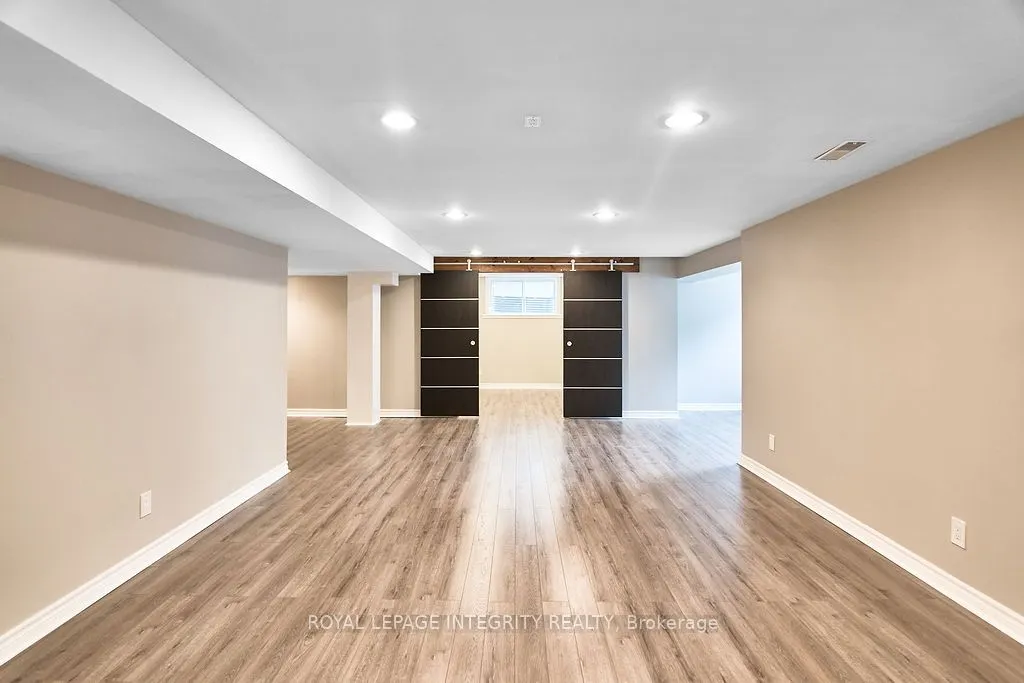 904 Nettleship Court