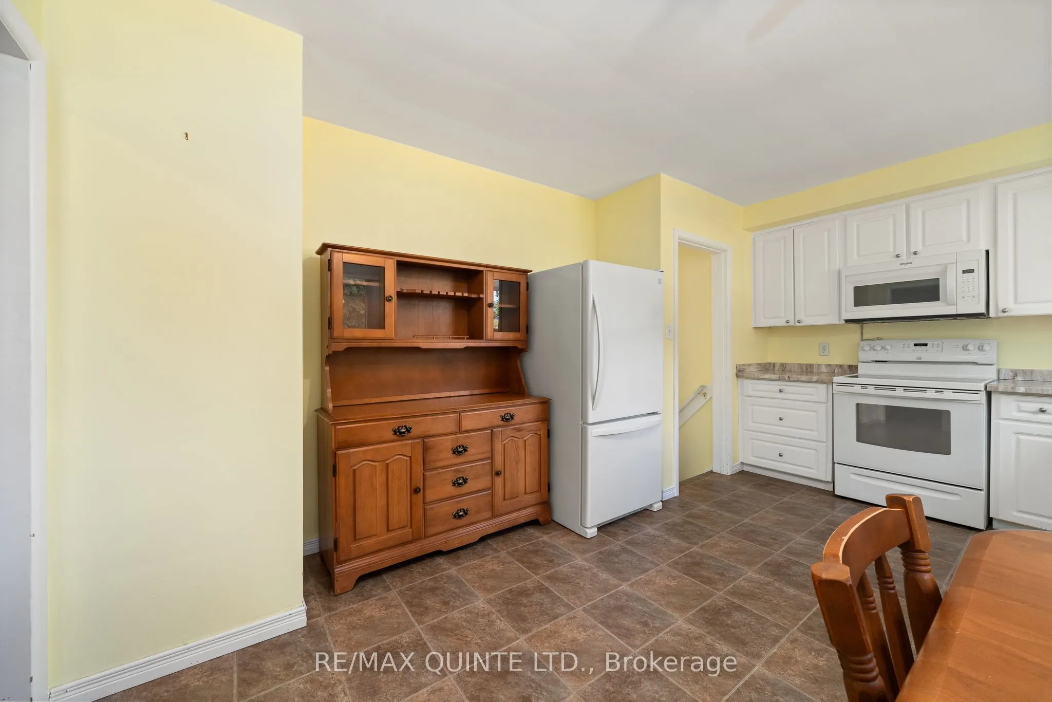 263 College Street W