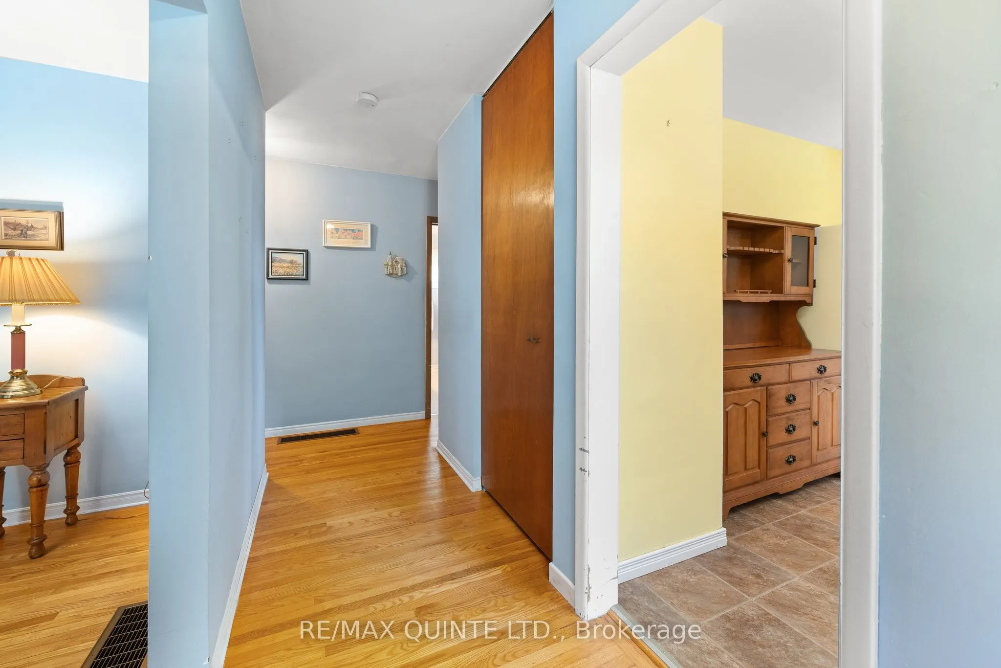 263 College Street W