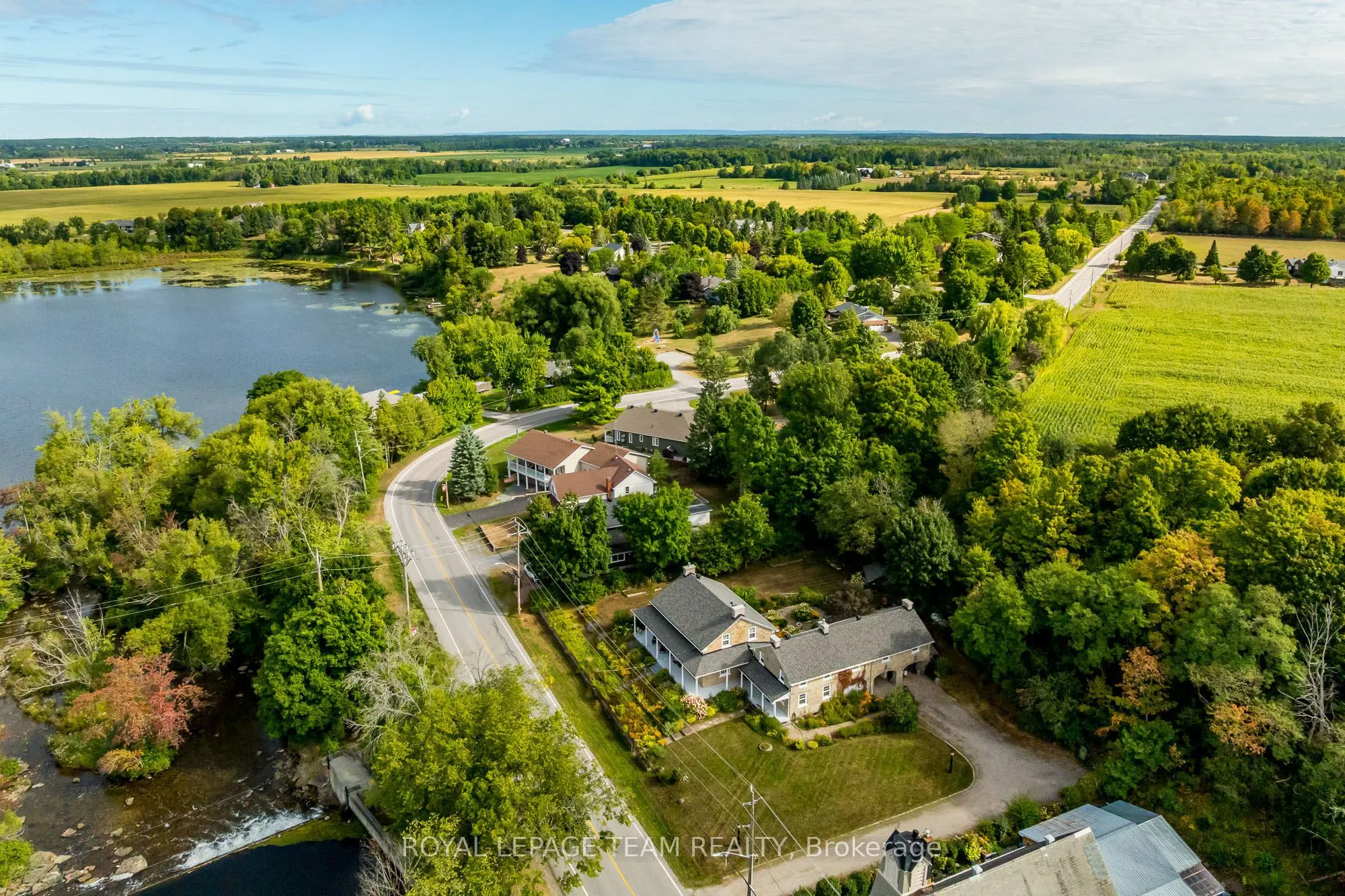 492 River Road