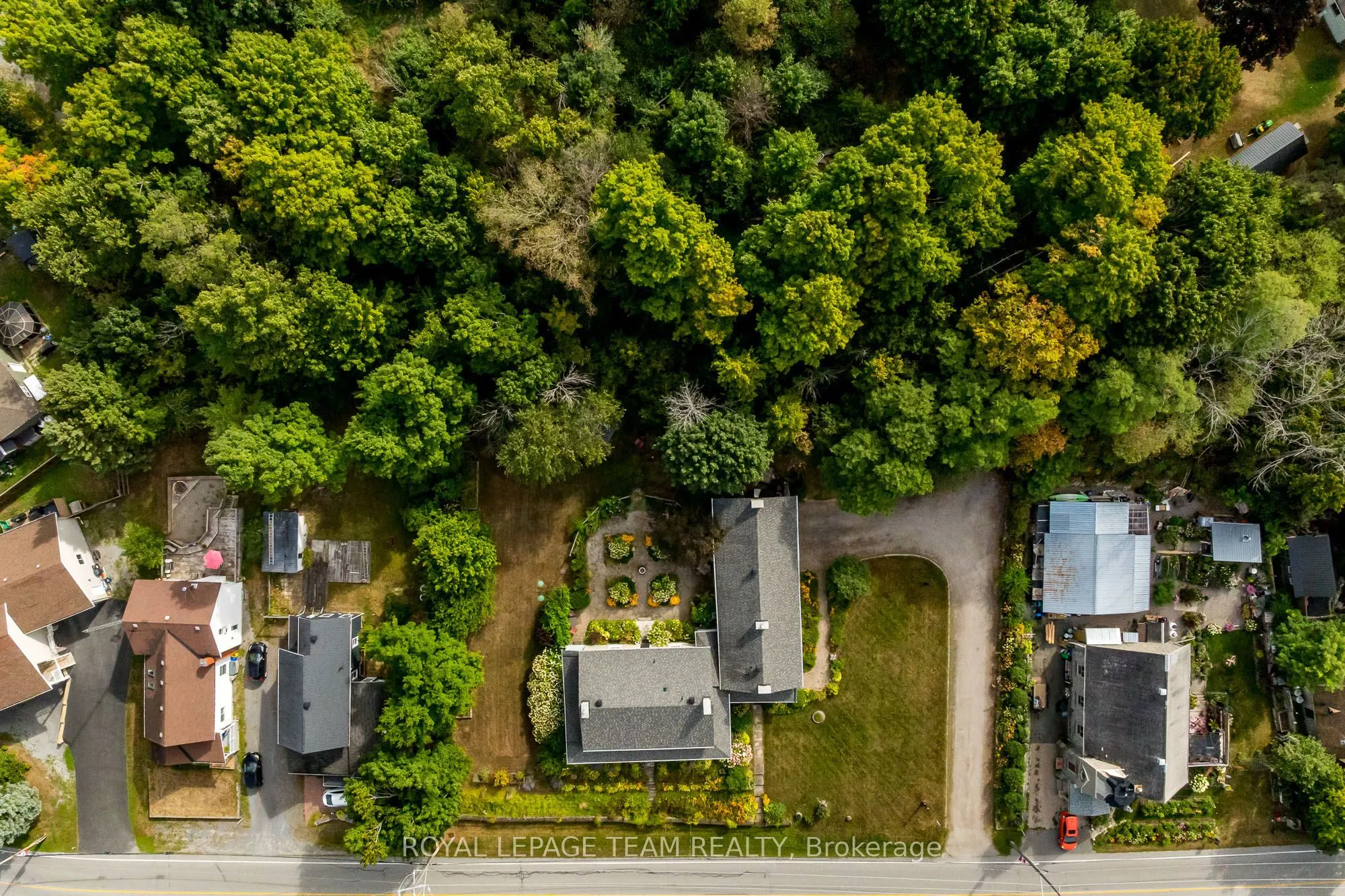 492 River Road