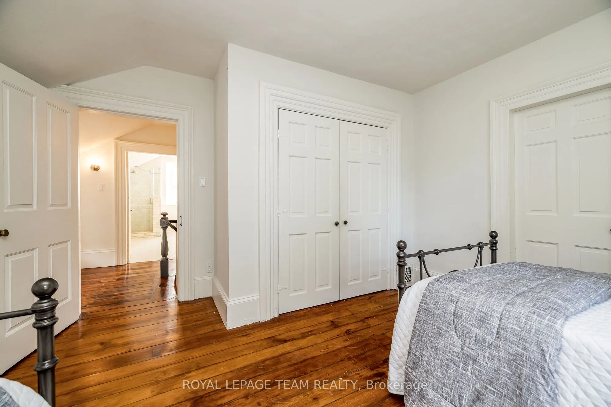 492 River Road