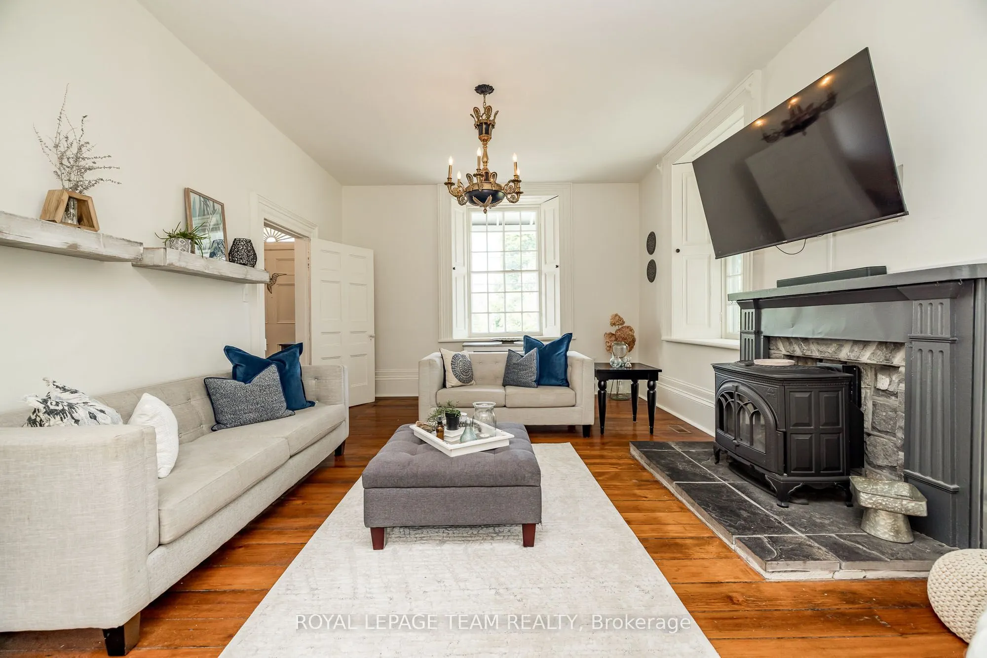 492 River Road