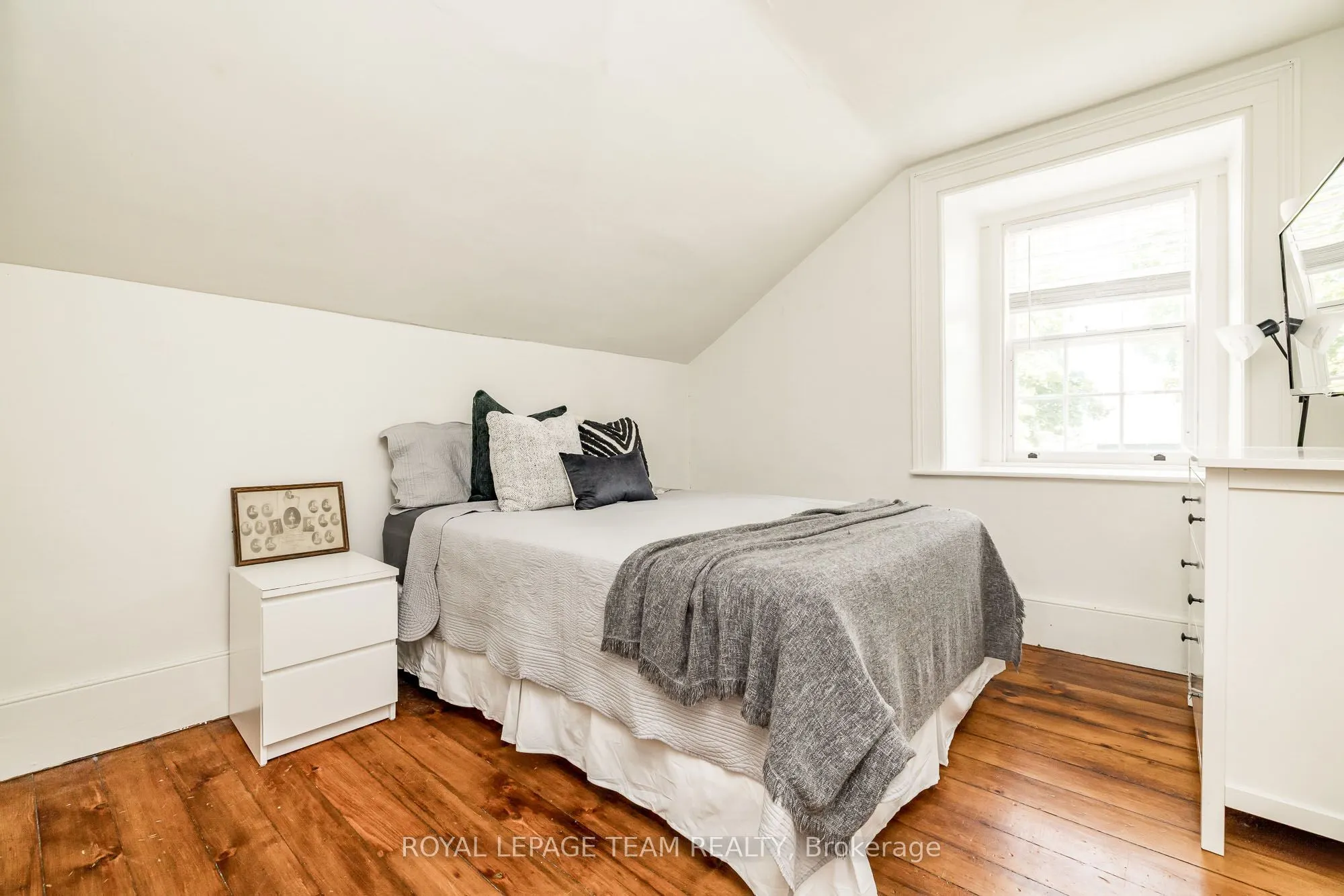 492 River Road