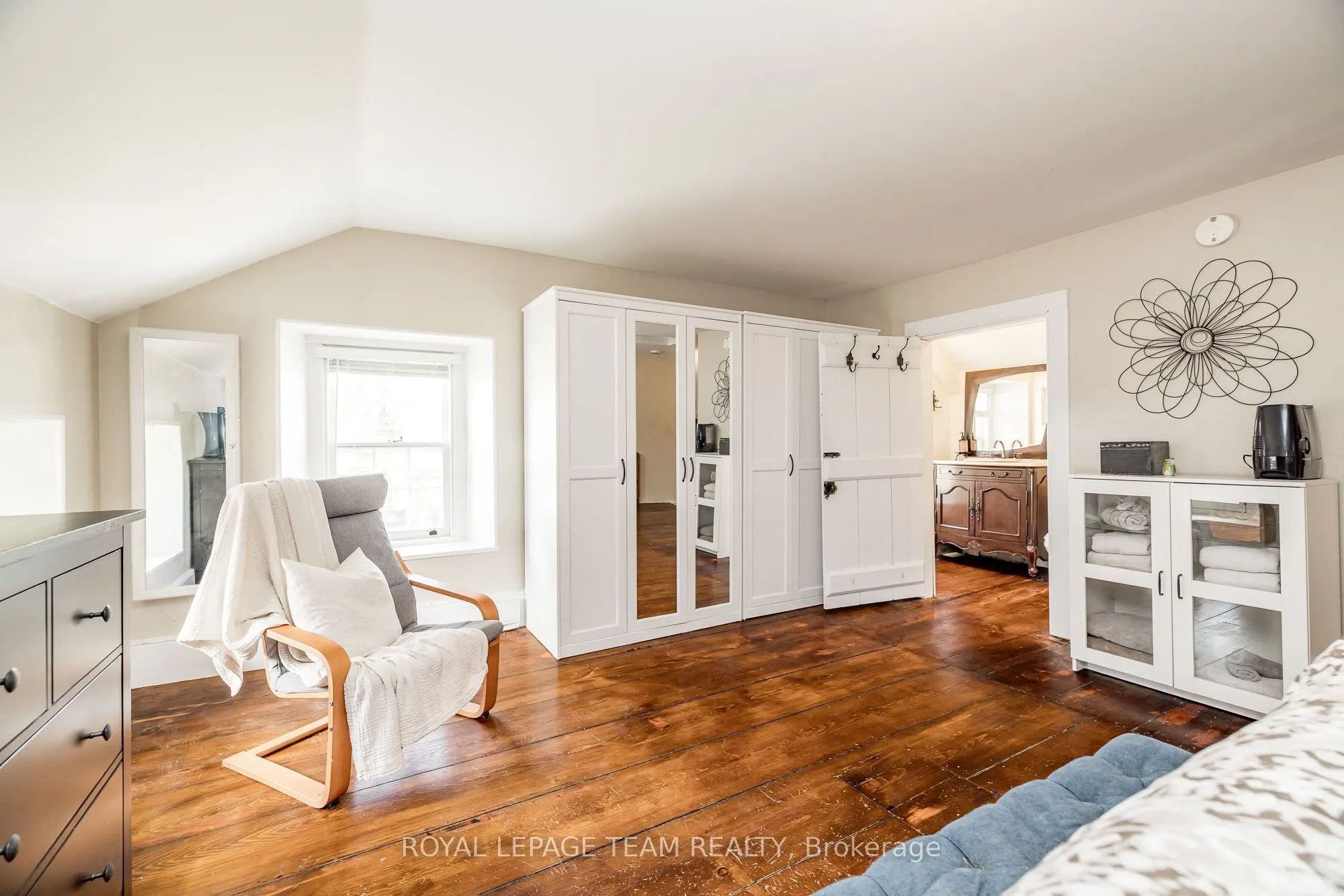 492 River Road