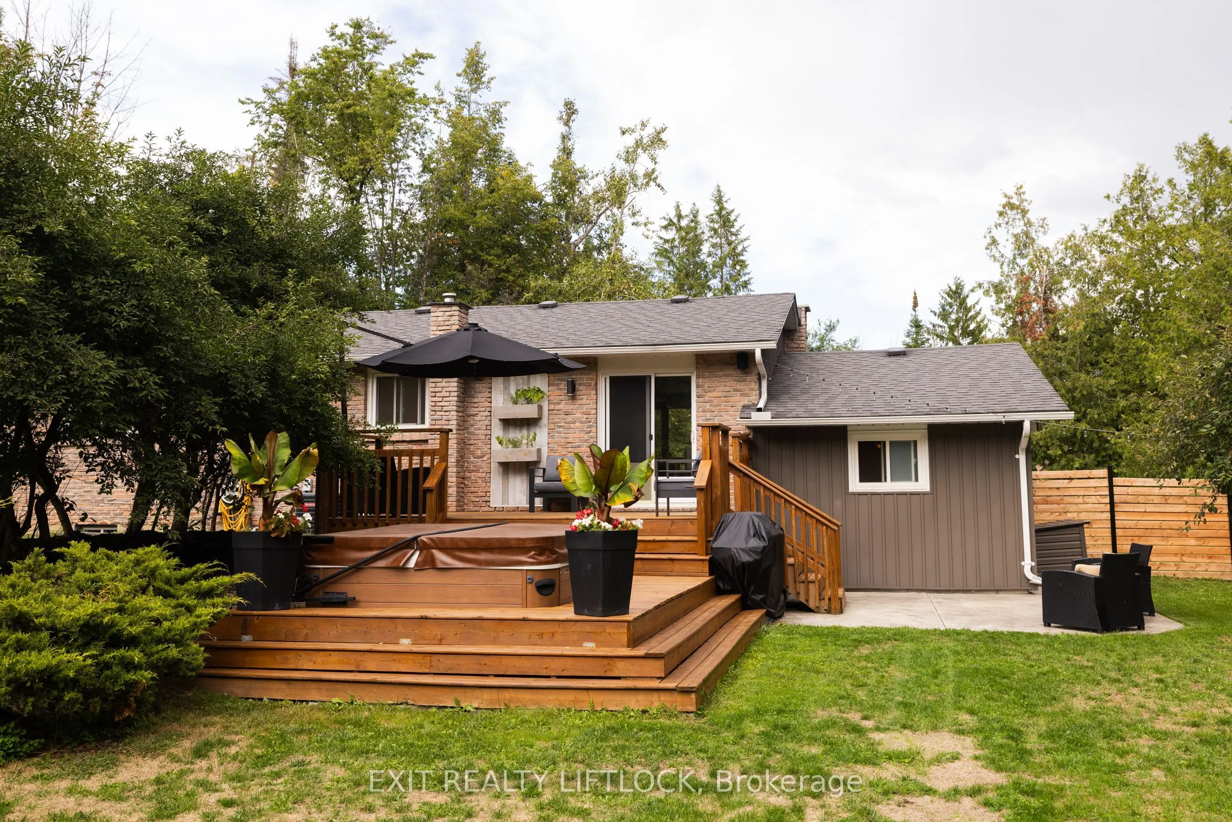 47 Emily Manor Drive