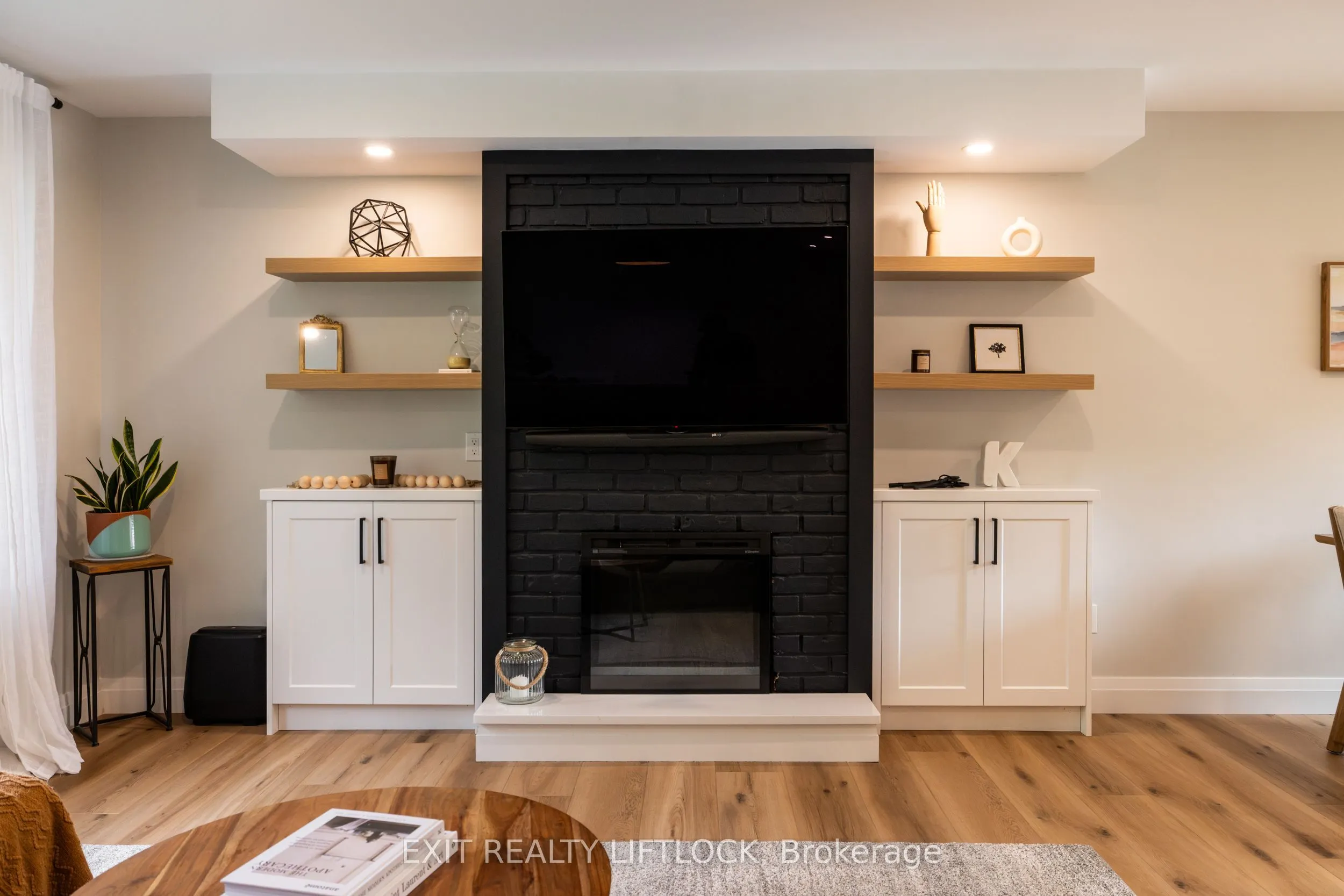 47 Emily Manor Drive