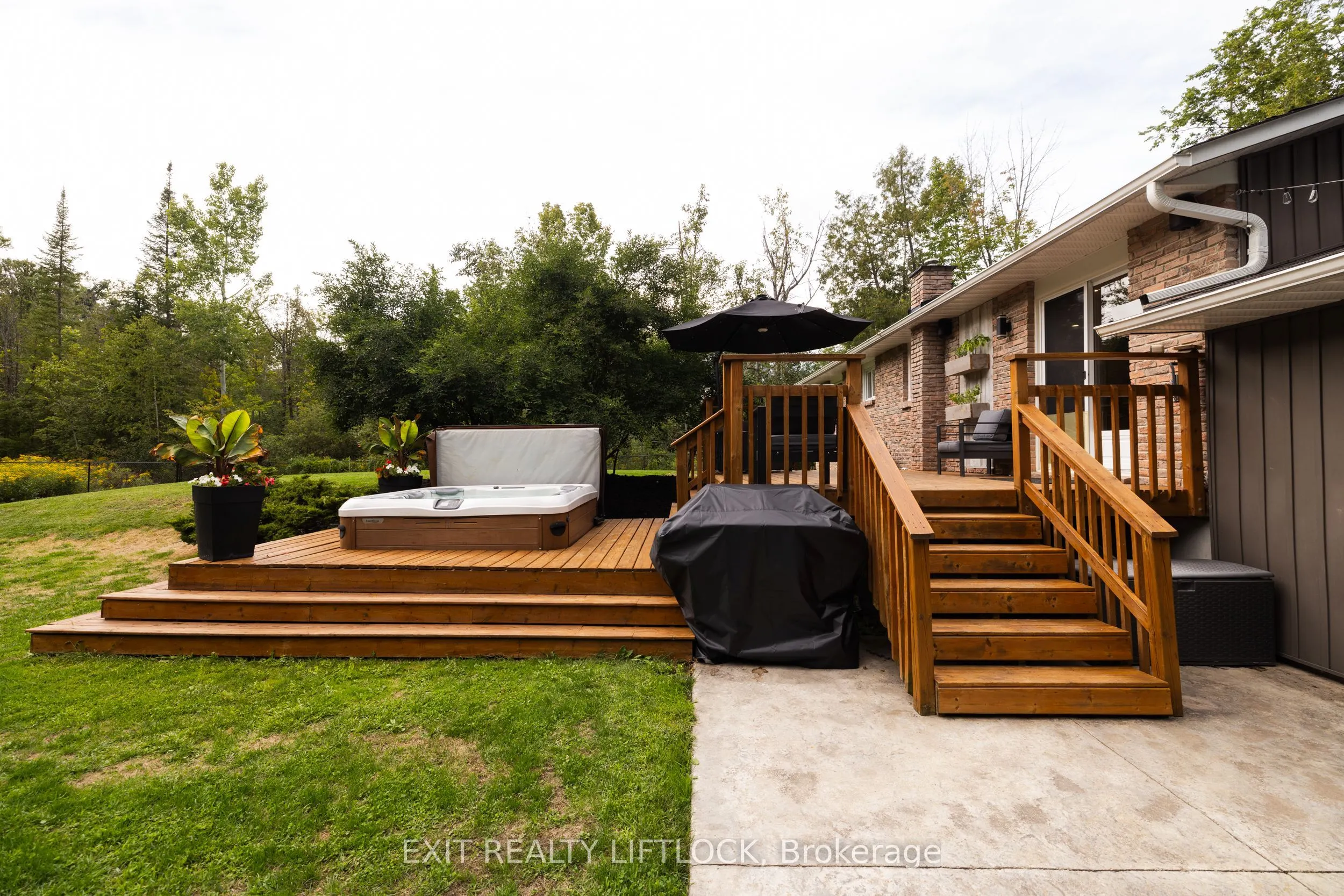 47 Emily Manor Drive