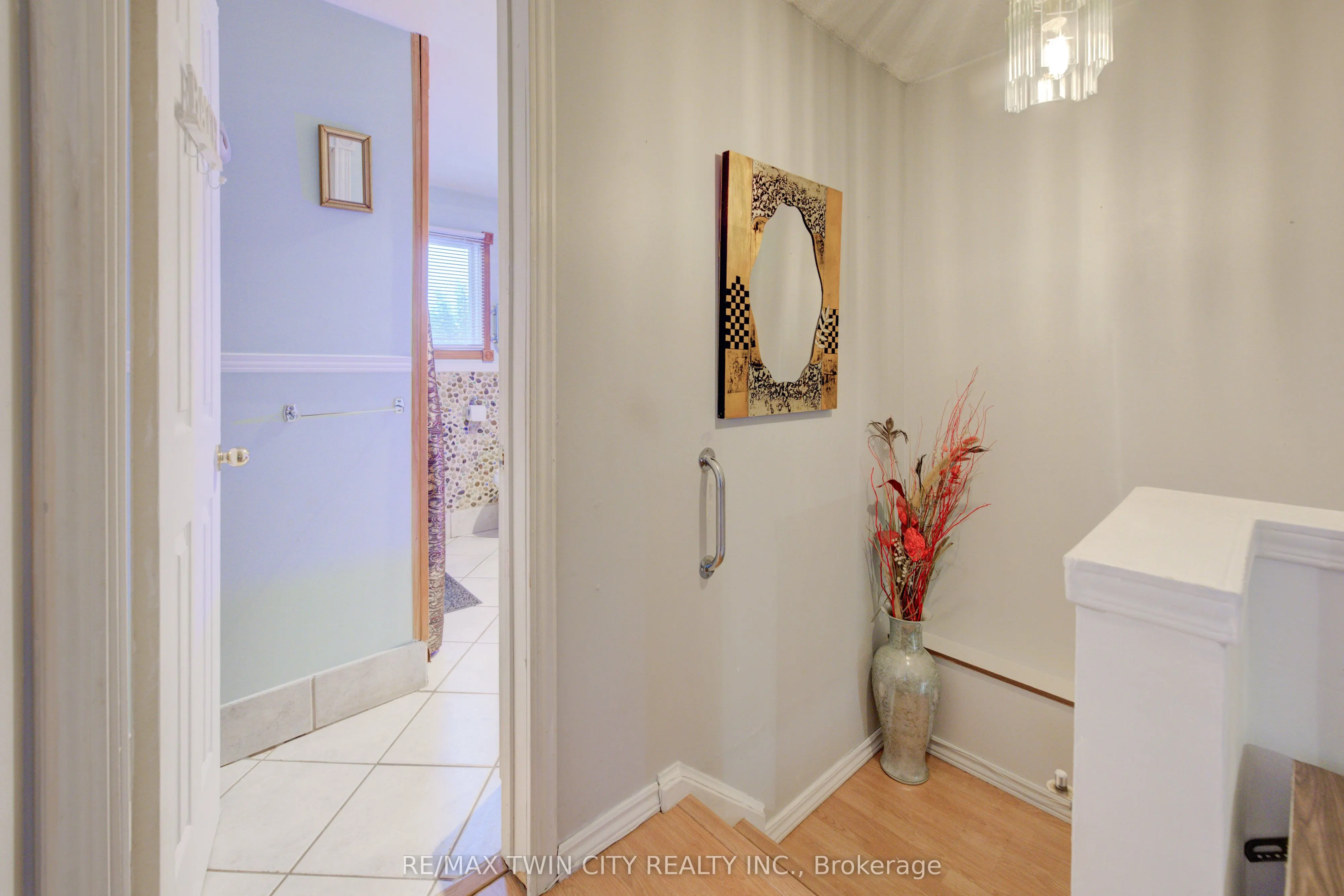 82 Timberlane Crescent